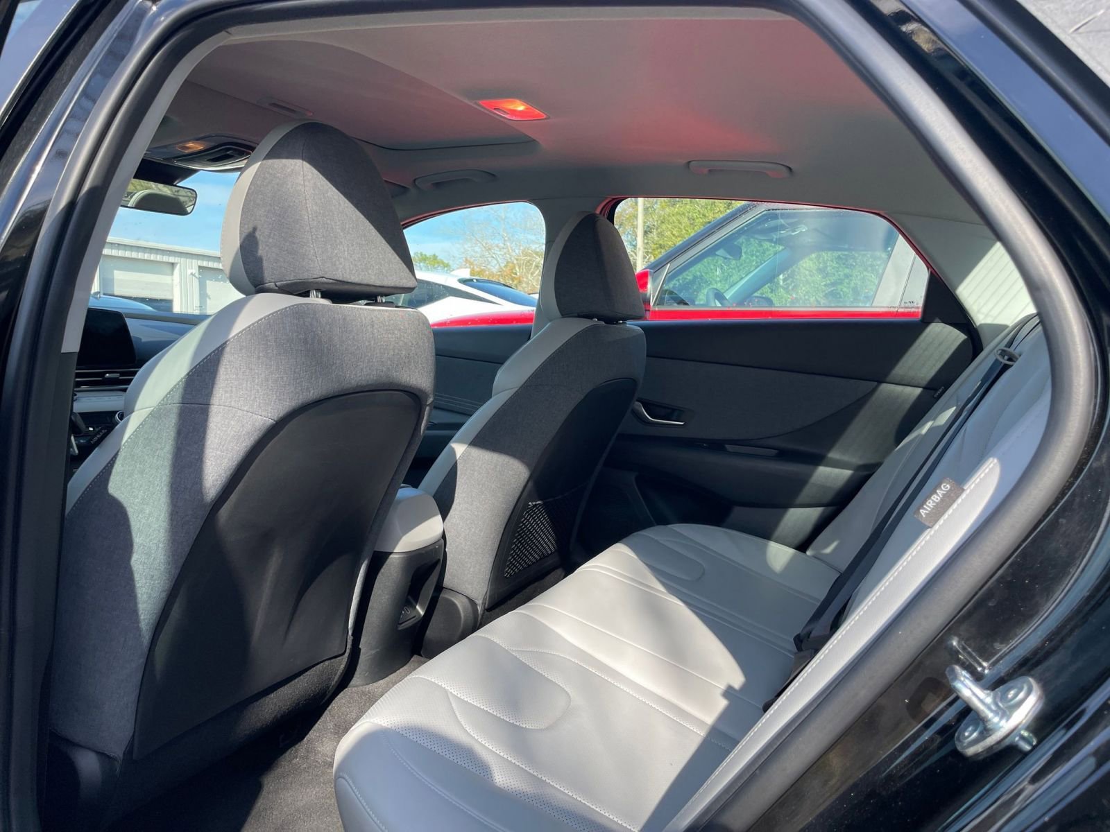 Thumbnail: 2025 Hyundai Elantra - 25