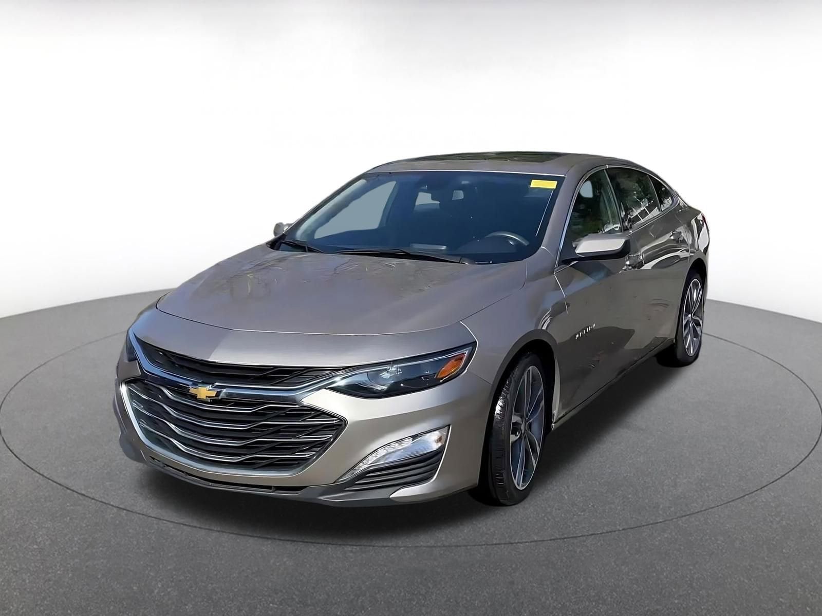 Thumbnail: 2023 Chevrolet Malibu - 4