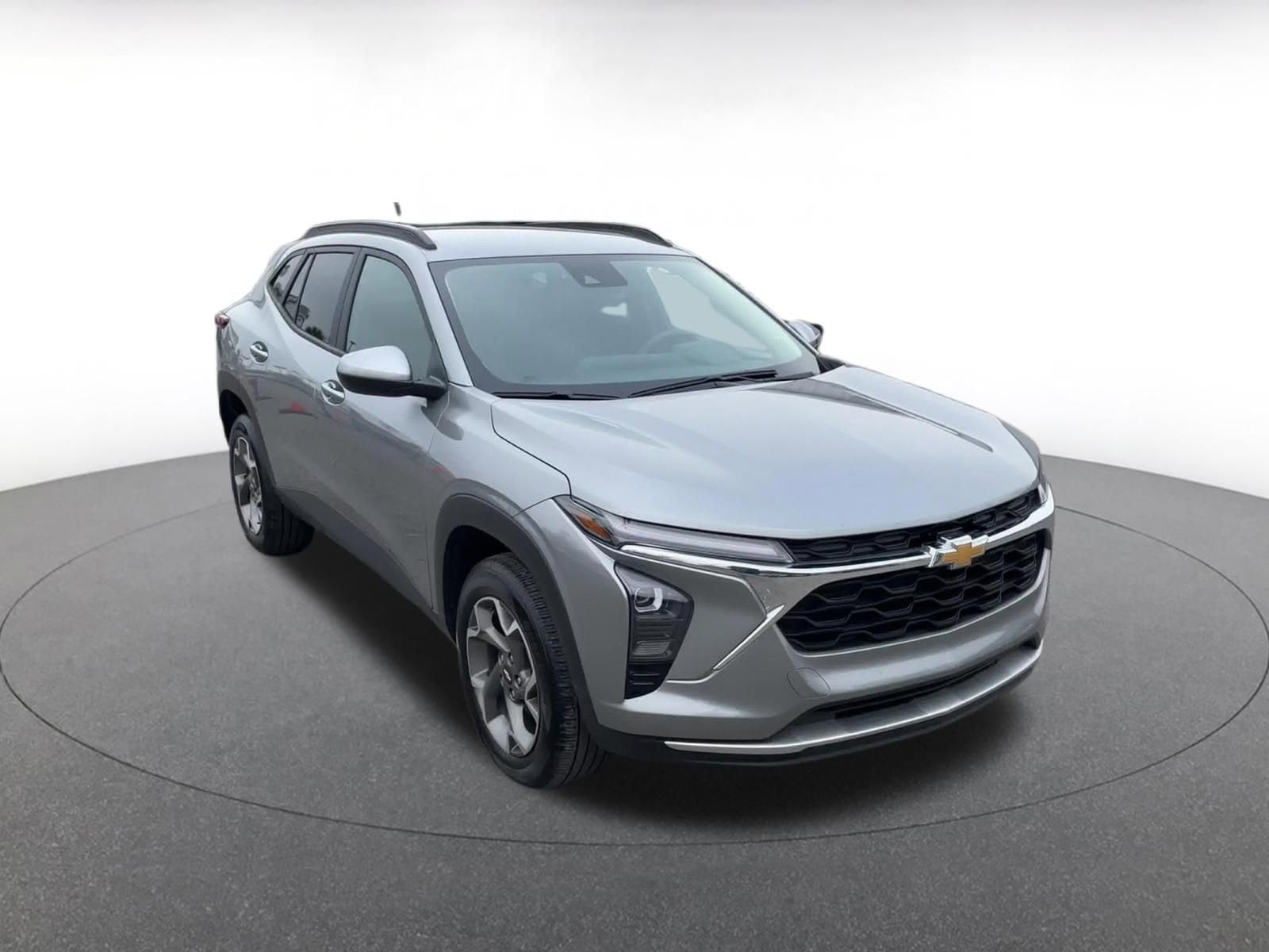Thumbnail: 2025 Chevrolet Trax - 2