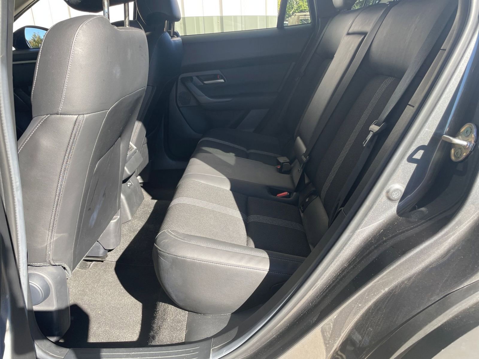 Thumbnail: 2025 Mazda CX-50 - 23