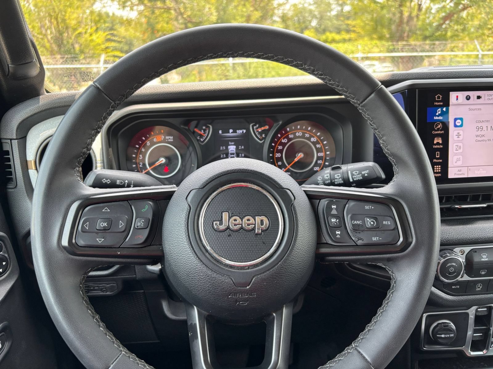 Thumbnail: 2025 Jeep Wrangler - 26