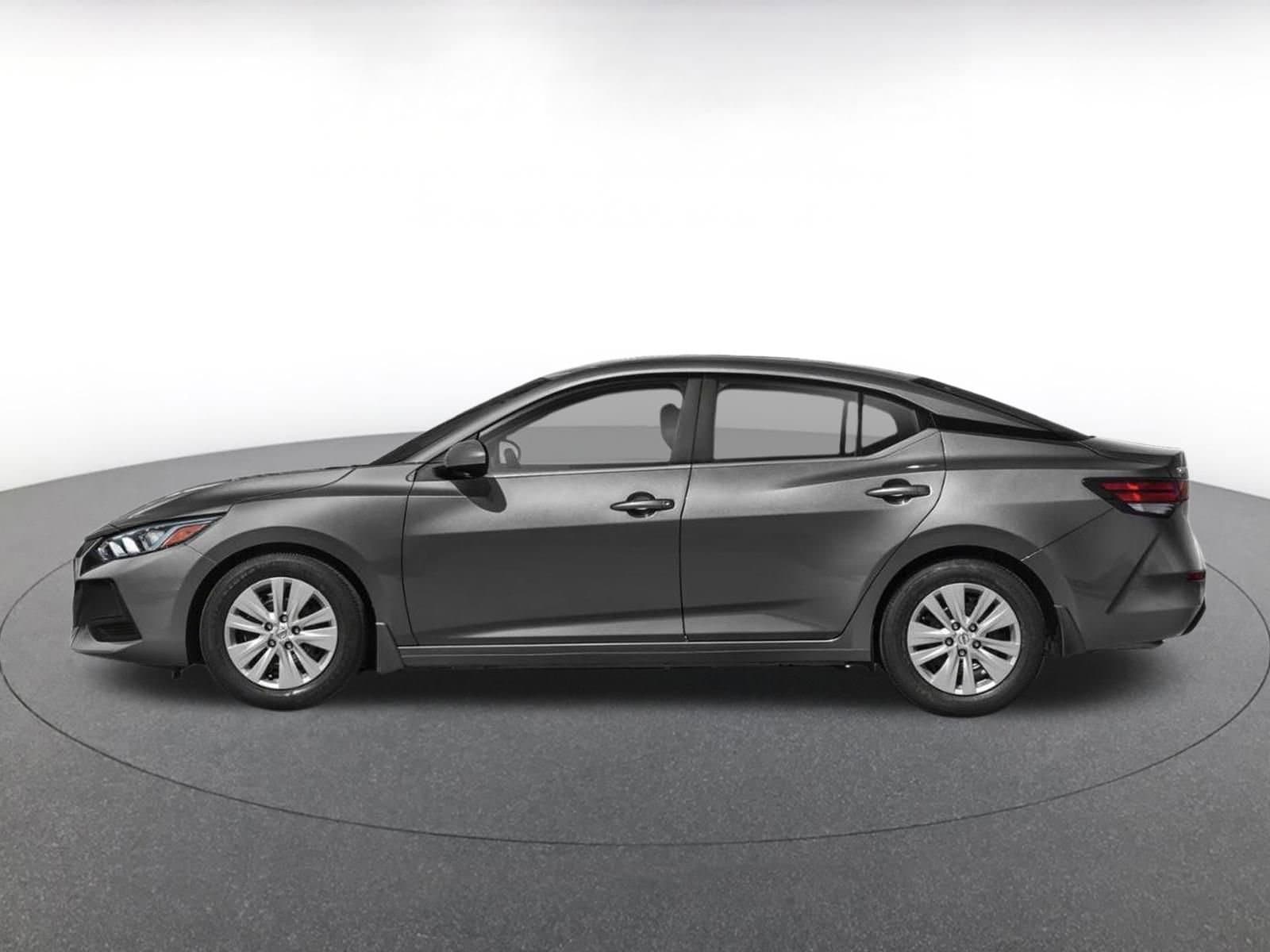Thumbnail: 2023 Nissan Sentra - 3
