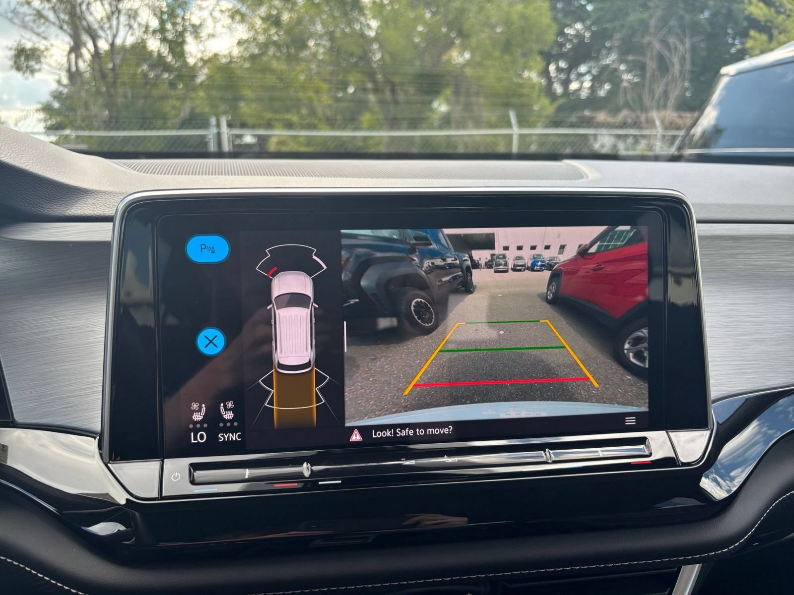 Thumbnail: 2026 Volkswagen Atlas - 25