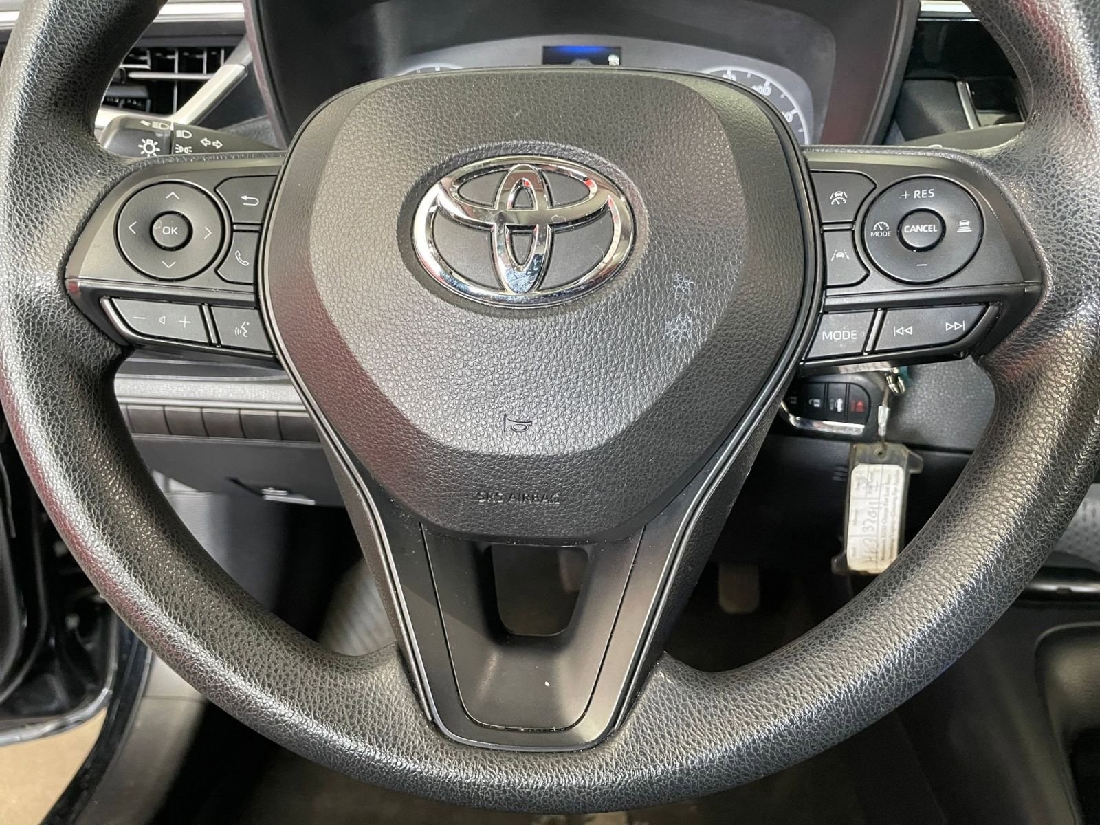 Thumbnail: 2023 Toyota Corolla - 25
