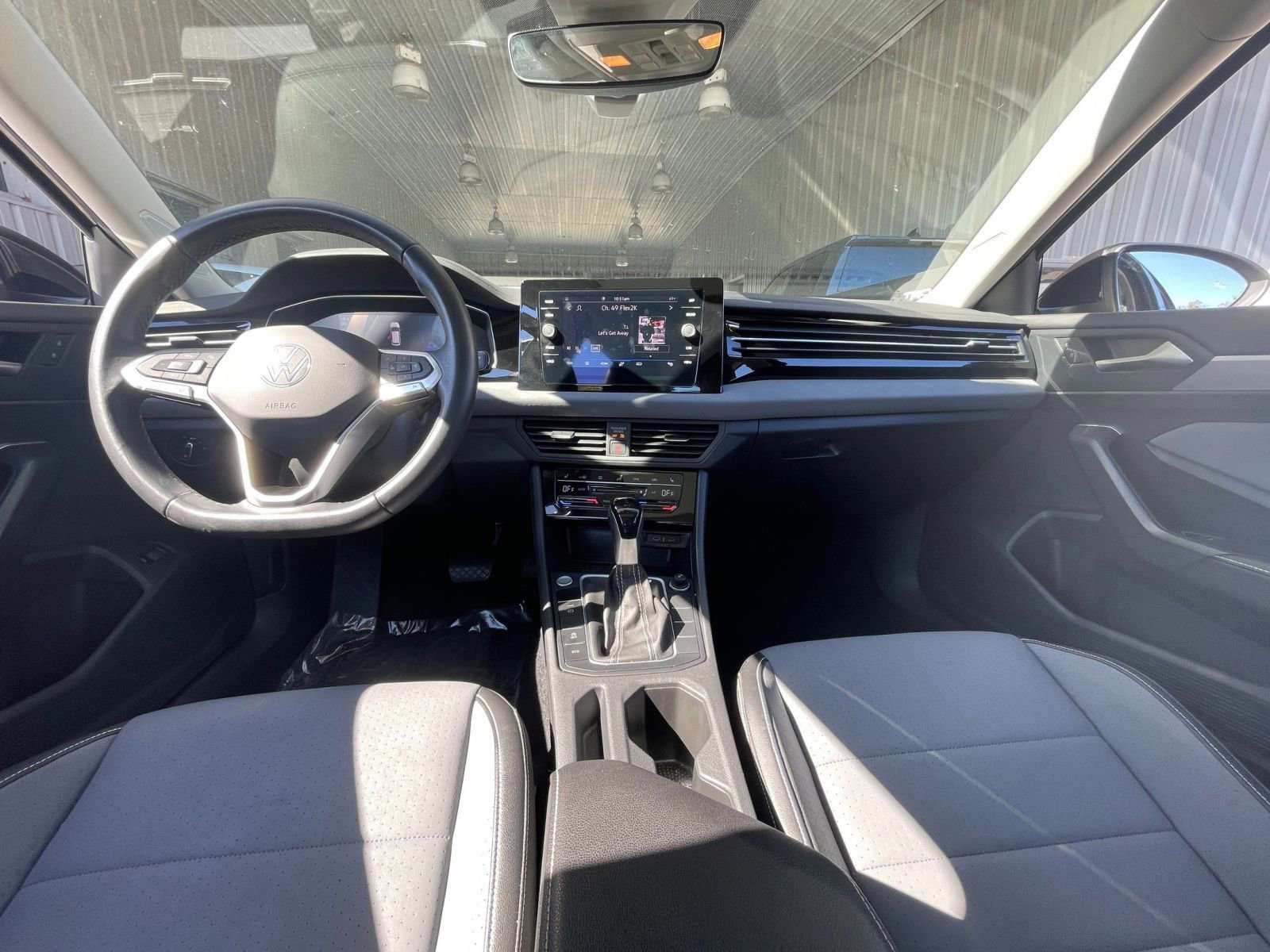 Thumbnail: 2025 Volkswagen Jetta - 30