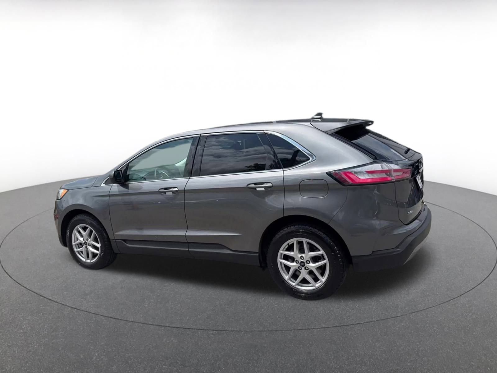 Thumbnail: 2024 Ford Edge - 9