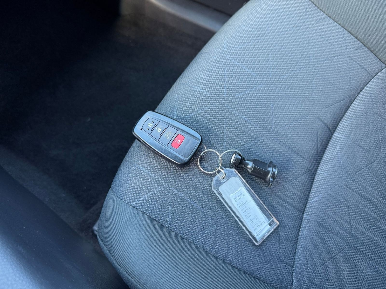 Thumbnail: 2025 Toyota RAV4 - 22