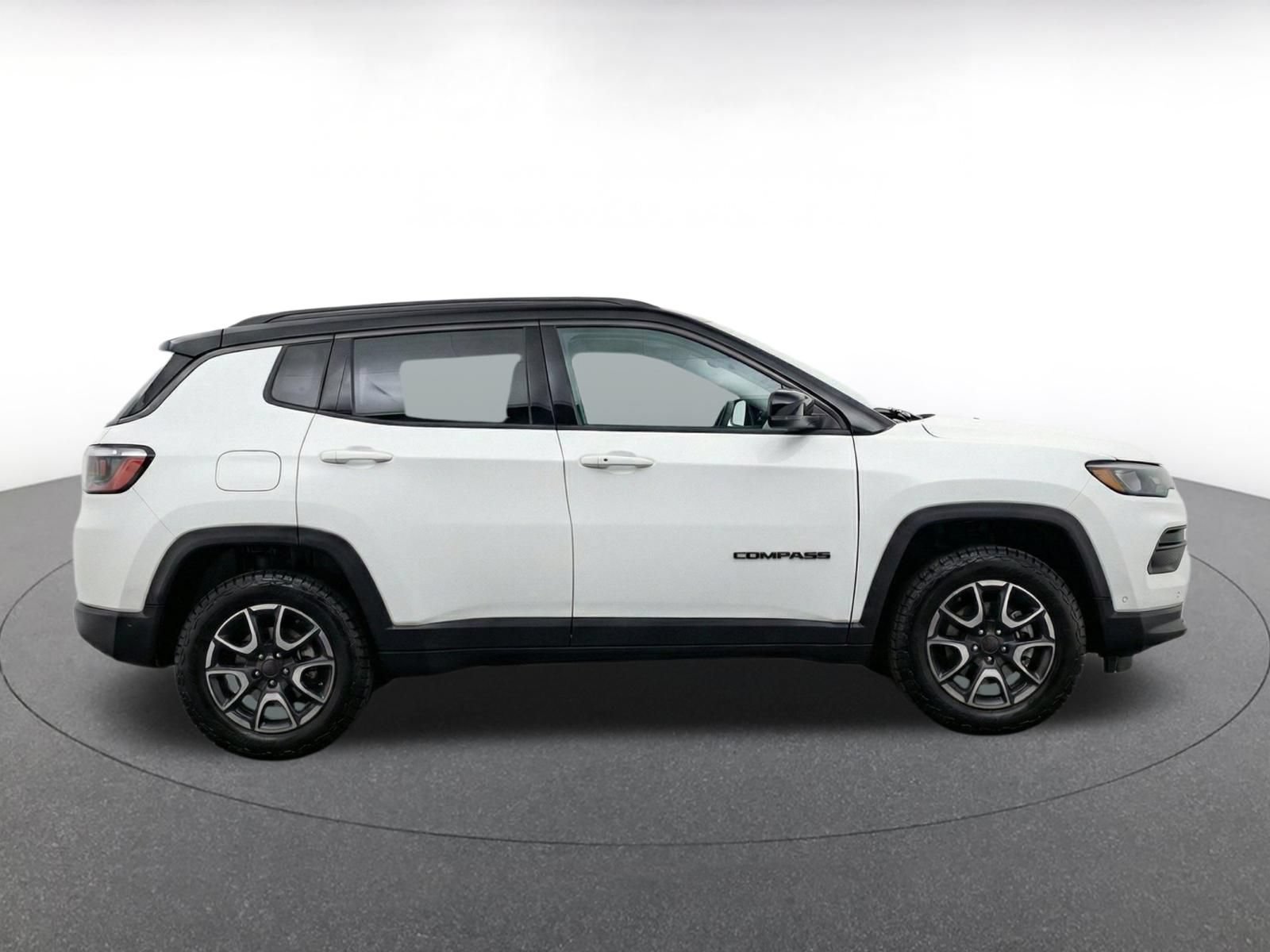 Thumbnail: 2025 Jeep Compass - 10