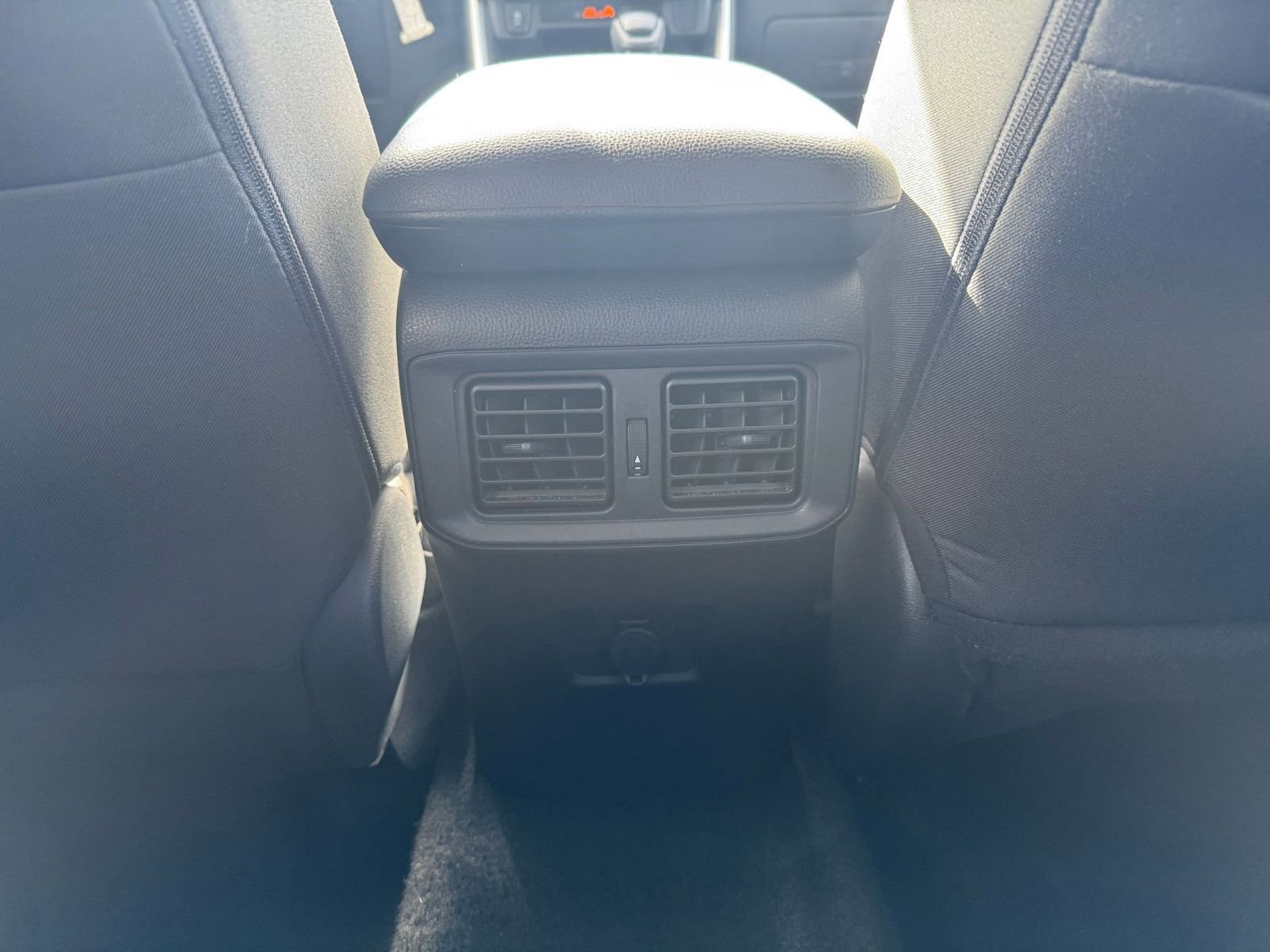 Thumbnail: 2025 Toyota RAV4 - 23