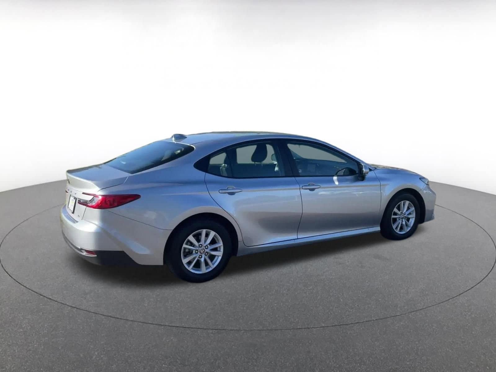 Thumbnail: 2025 Toyota Camry - 15