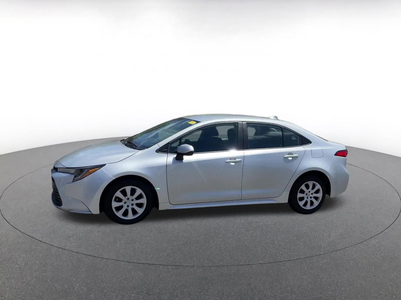 Thumbnail: 2024 Toyota Corolla - 5