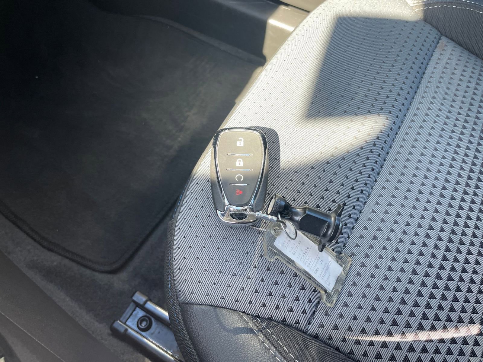 Thumbnail: 2025 Chevrolet Trax - 21