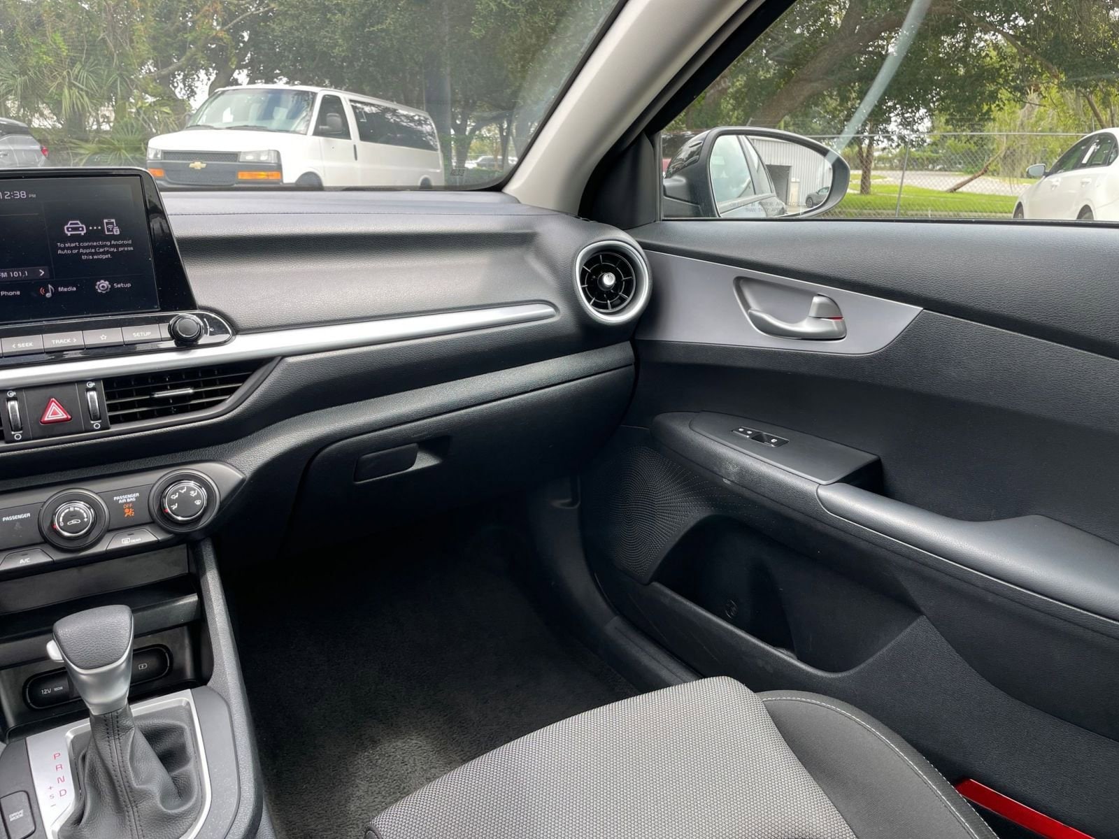 Thumbnail: 2024 Kia Forte - 33