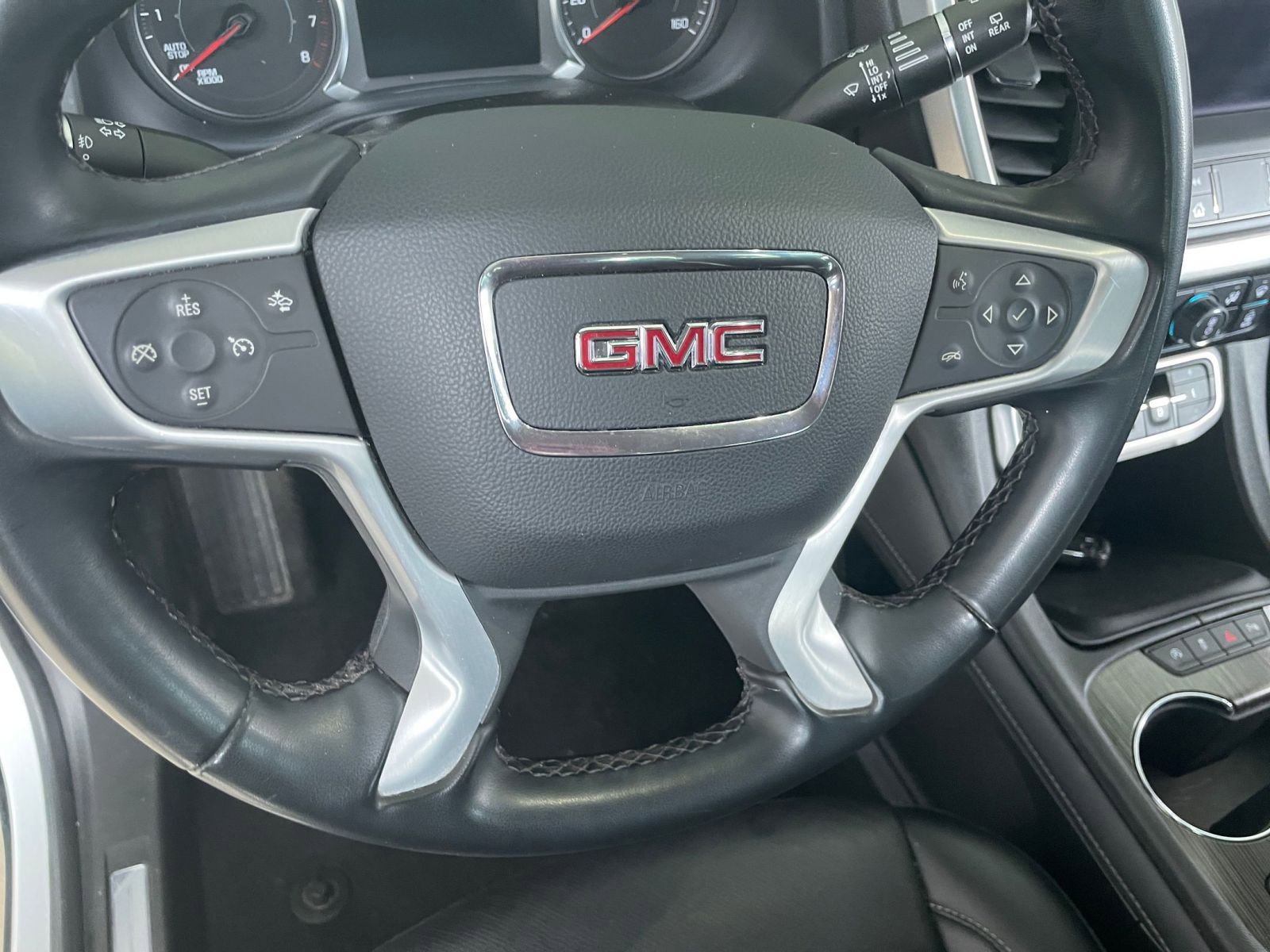 Thumbnail: 2023 GMC Acadia - 21
