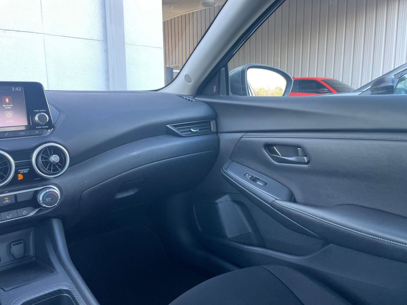 Thumbnail: 2025 Nissan Sentra - 33