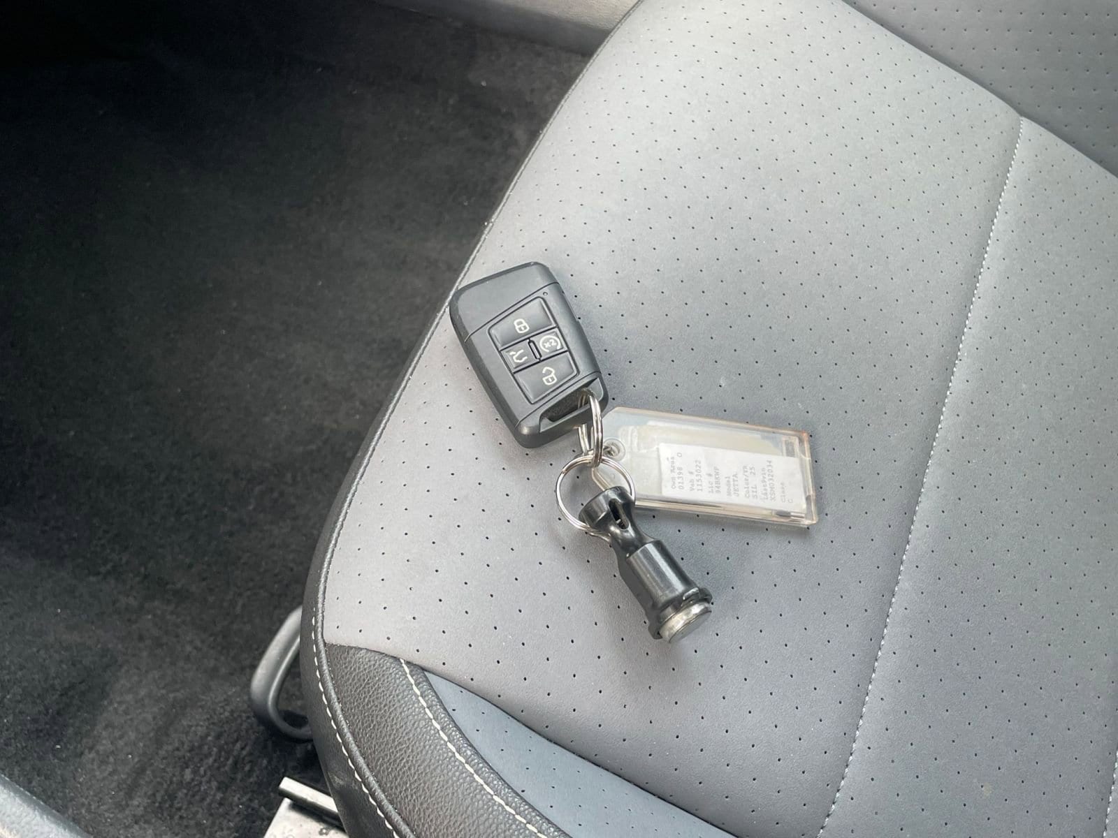 Thumbnail: 2025 Volkswagen Jetta - 22