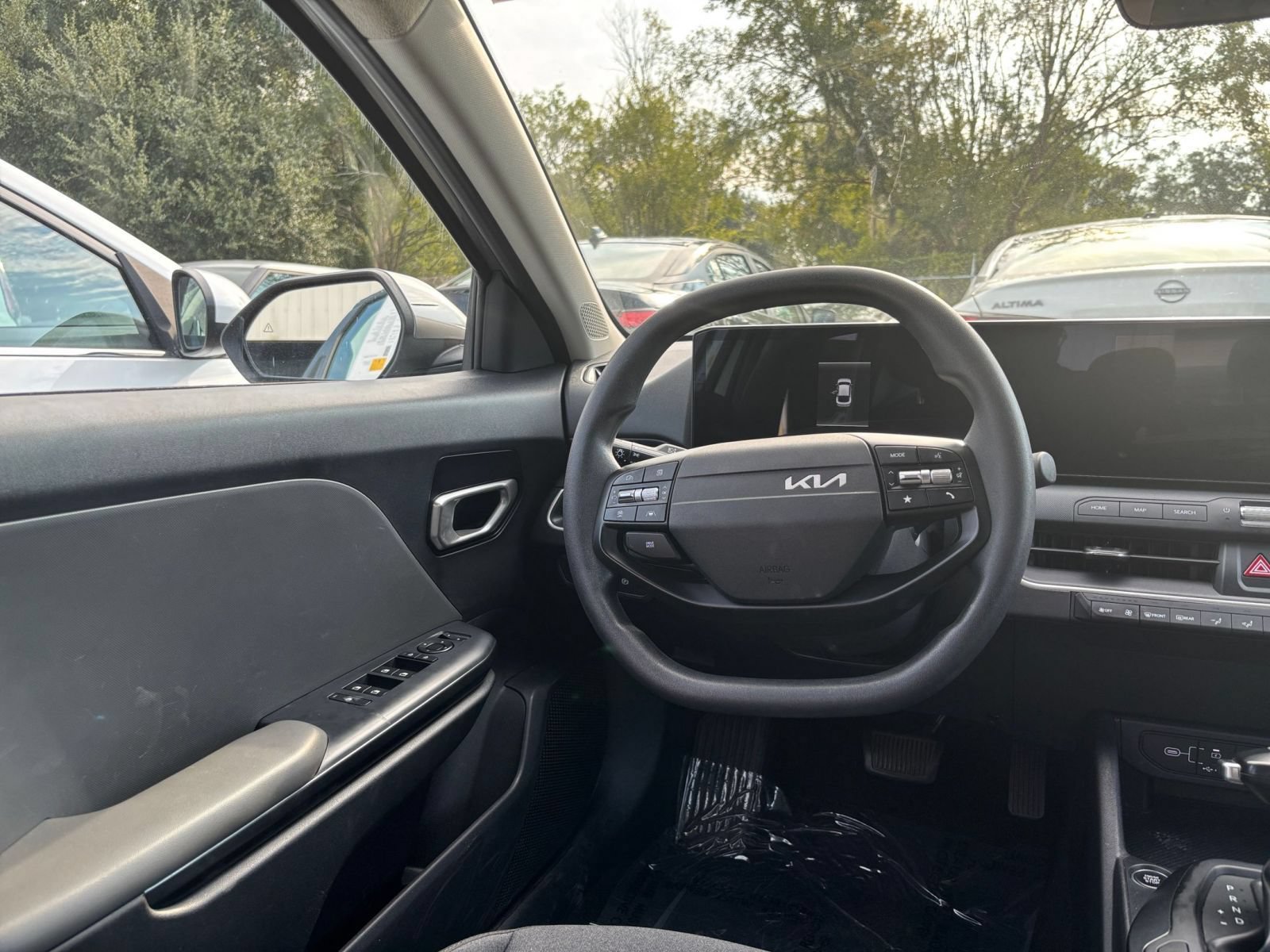Thumbnail: 2025 Kia K4 - 32