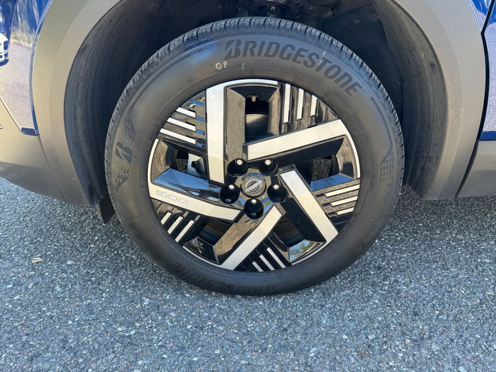 Thumbnail: 2025 Nissan Kicks - 28