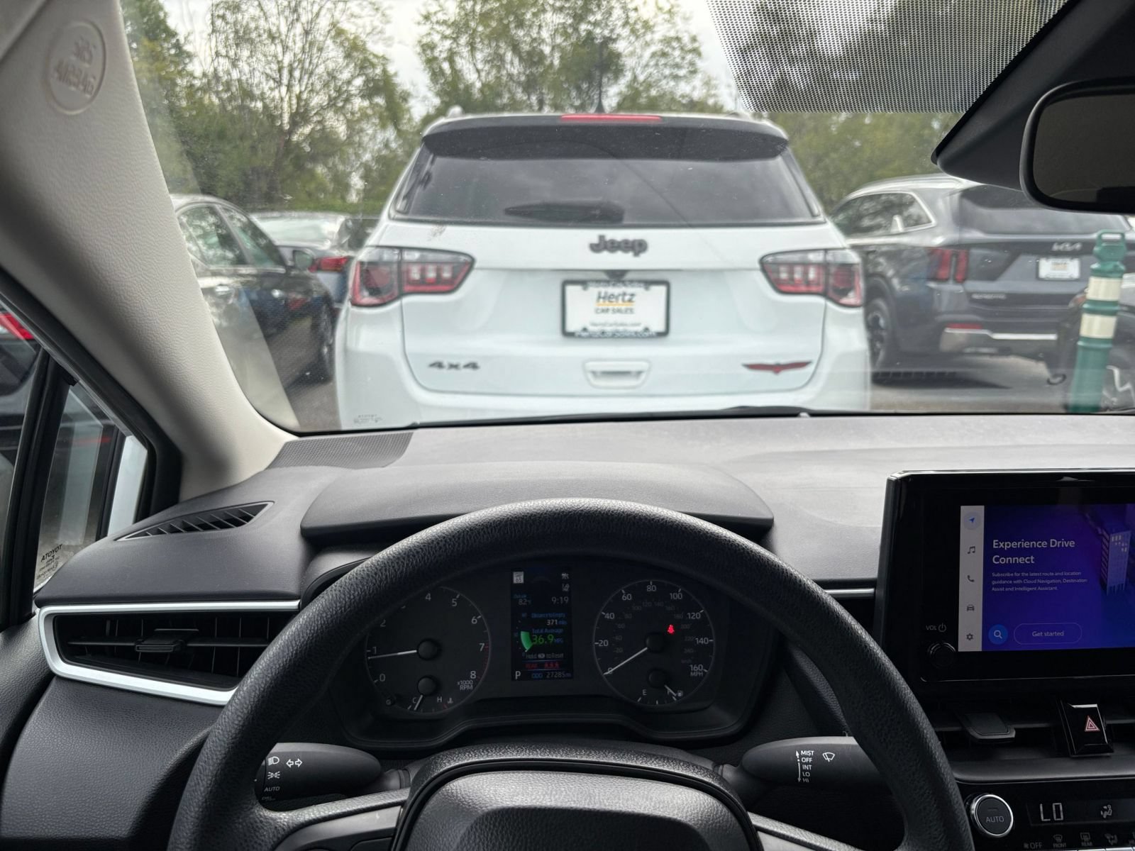 Thumbnail: 2025 Toyota Corolla - 33