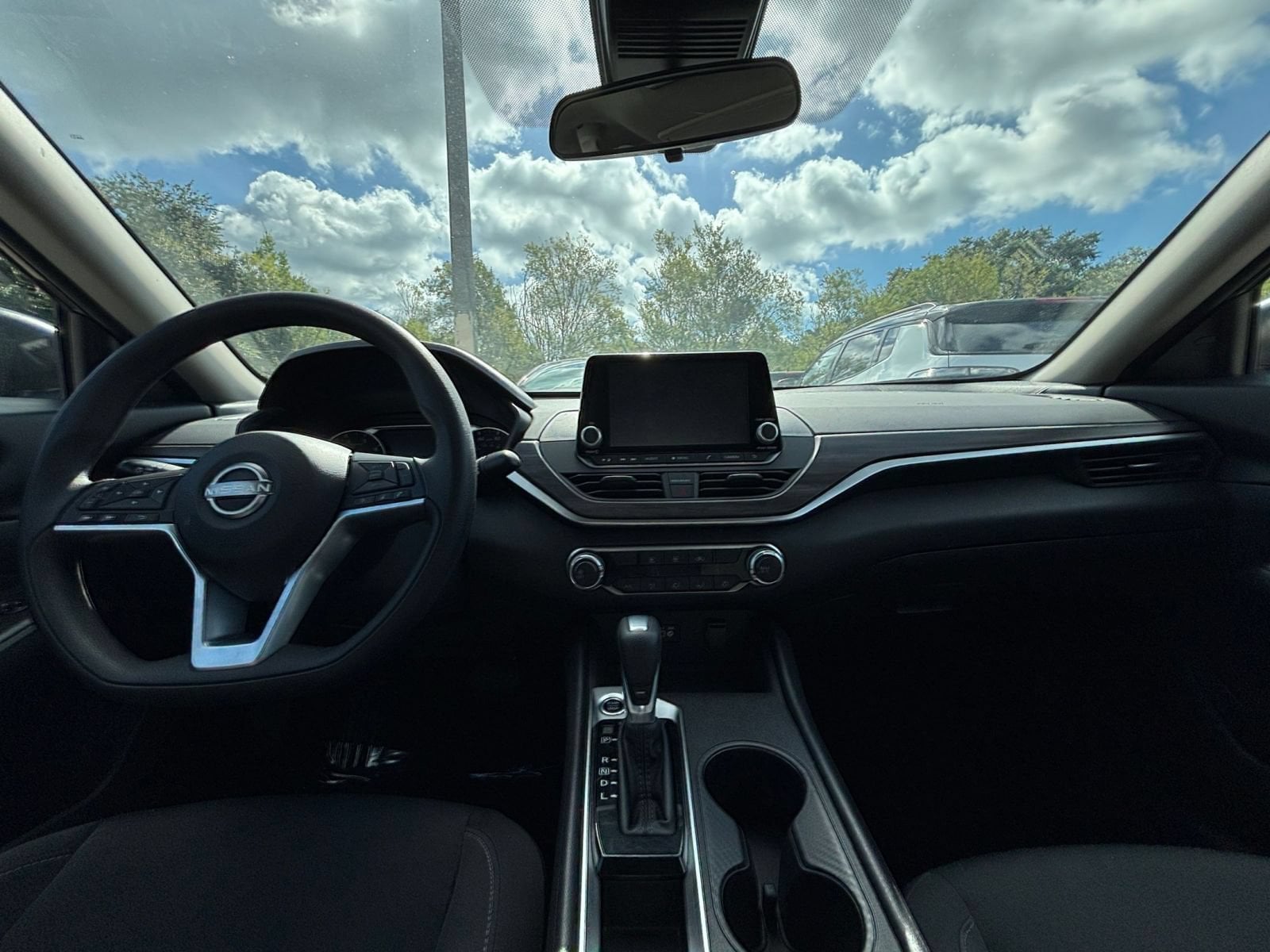 Thumbnail: 2025 Nissan Altima - 33