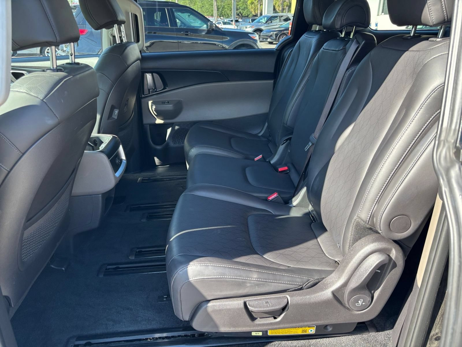 Thumbnail: 2026 Kia Carnival - 27