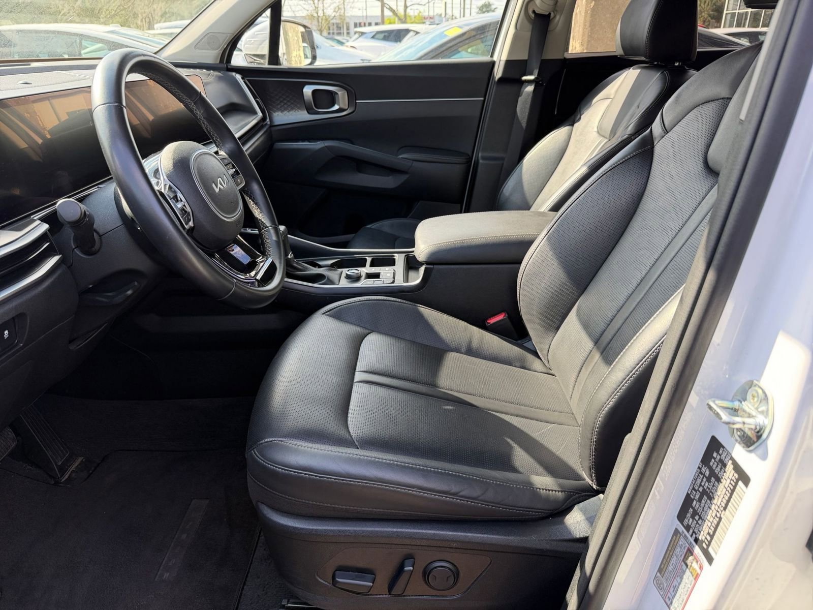 Thumbnail: 2024 Kia Sorento - 27