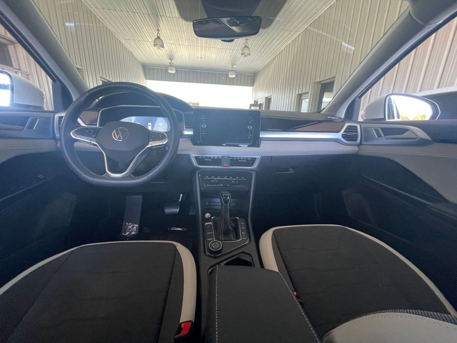 Thumbnail: 2025 Volkswagen Taos - 31