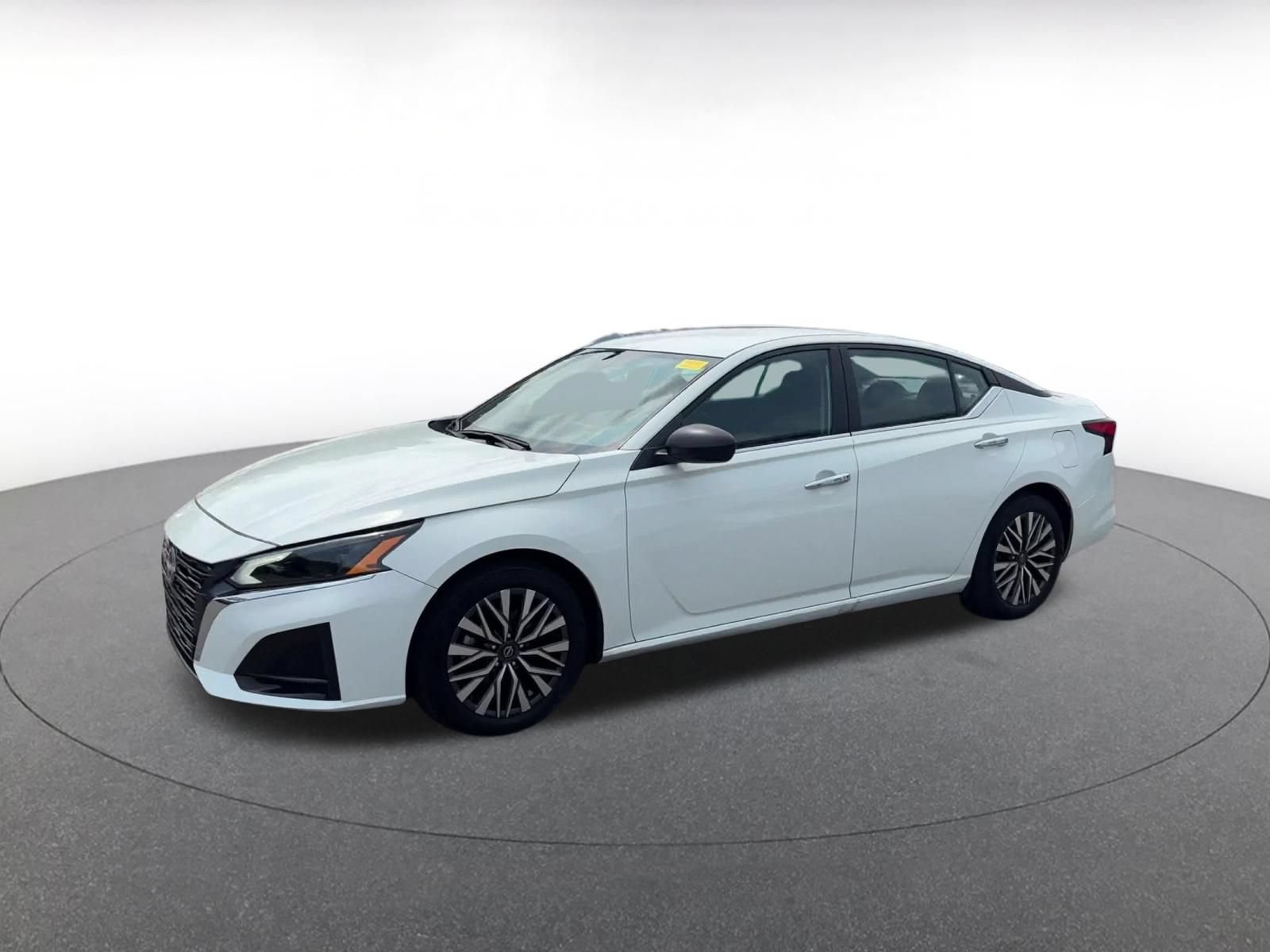 Thumbnail: 2025 Nissan Altima - 7