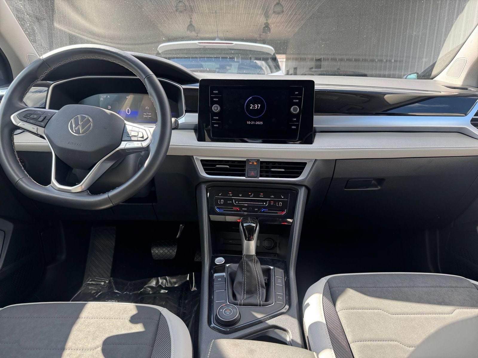 Thumbnail: 2025 Volkswagen Taos - 18