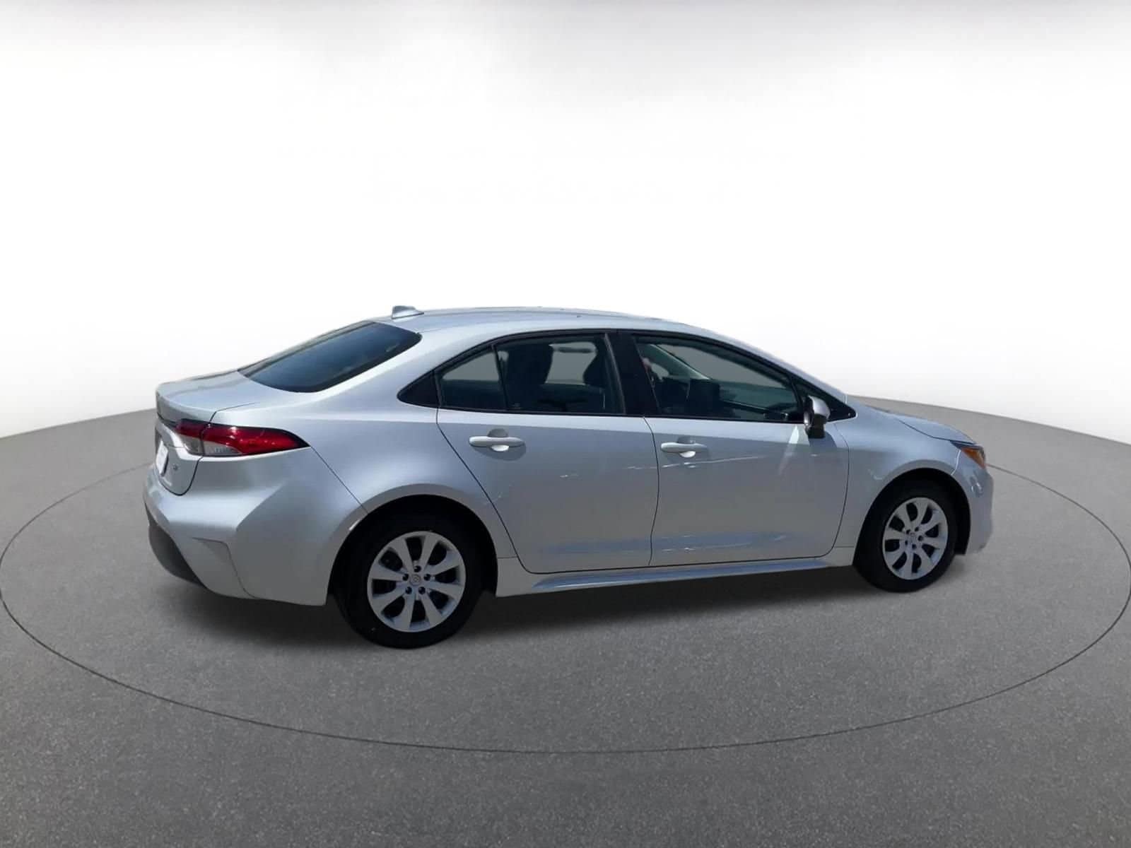 Thumbnail: 2024 Toyota Corolla - 12