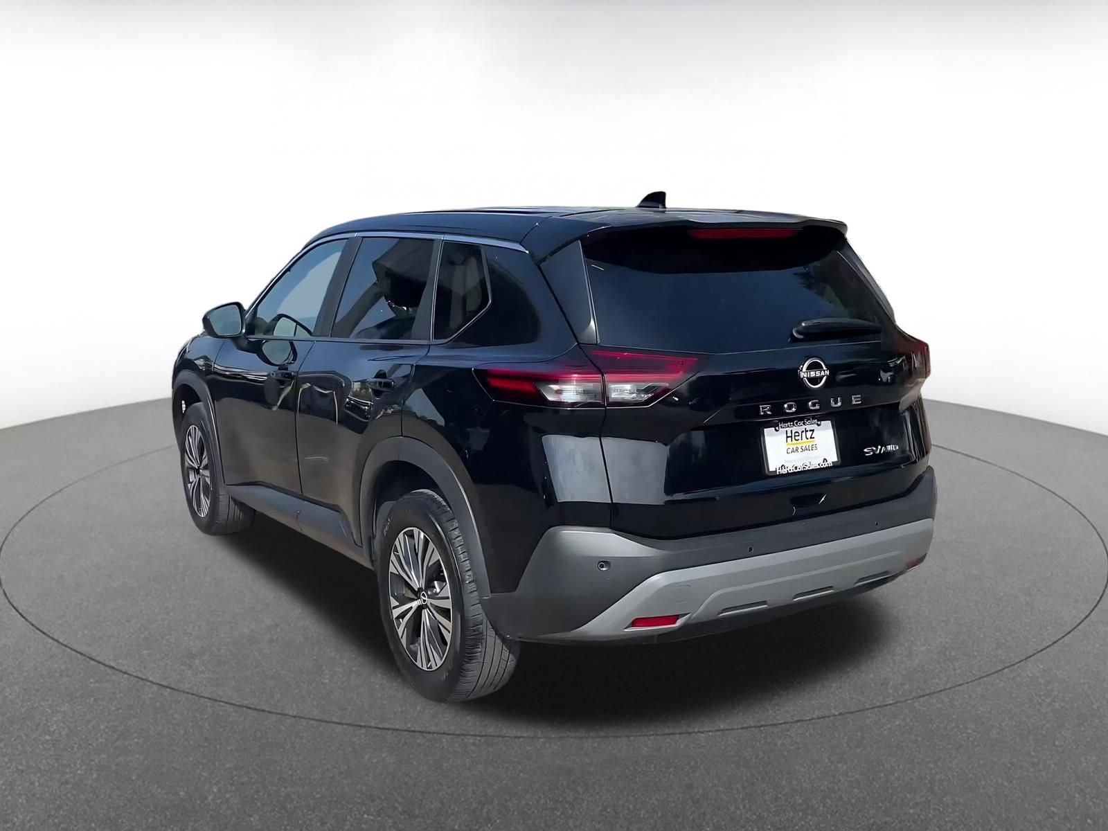 Thumbnail: 2023 Nissan Rogue - 10