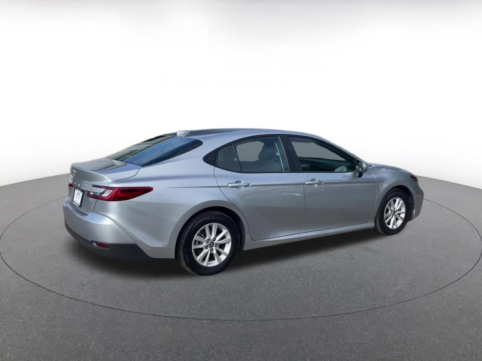 Thumbnail: 2025 Toyota Camry - 14