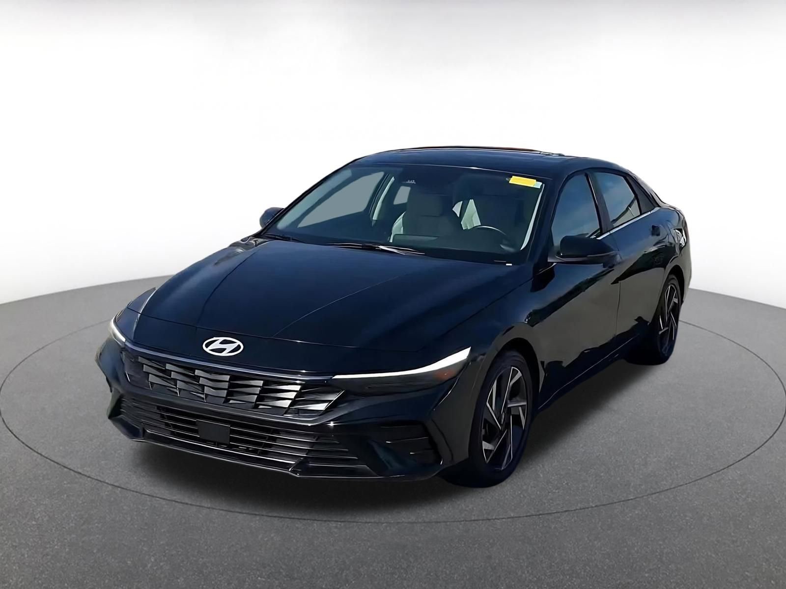 Thumbnail: 2025 Hyundai Elantra - 3