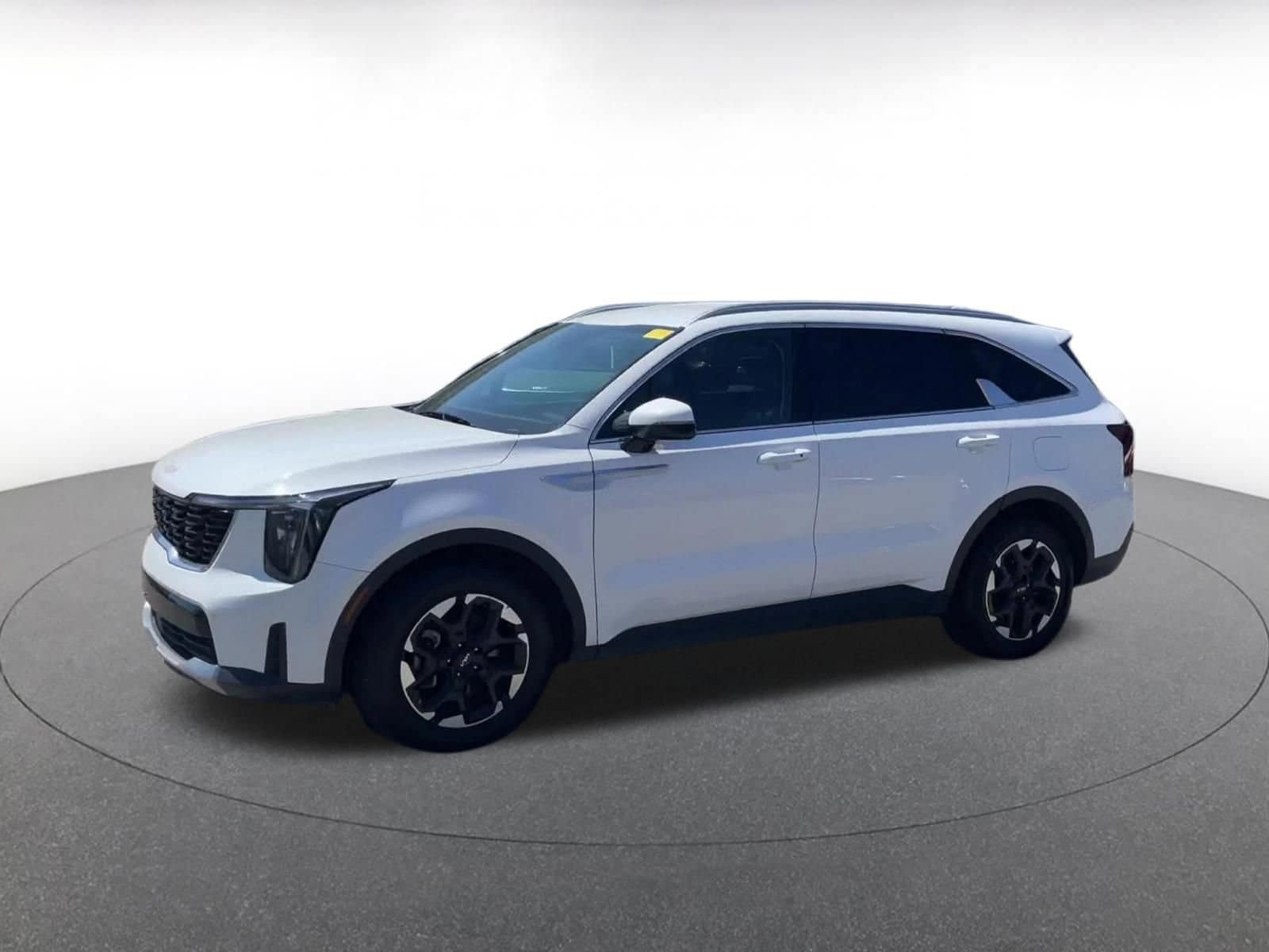 Thumbnail: 2024 Kia Sorento - 7