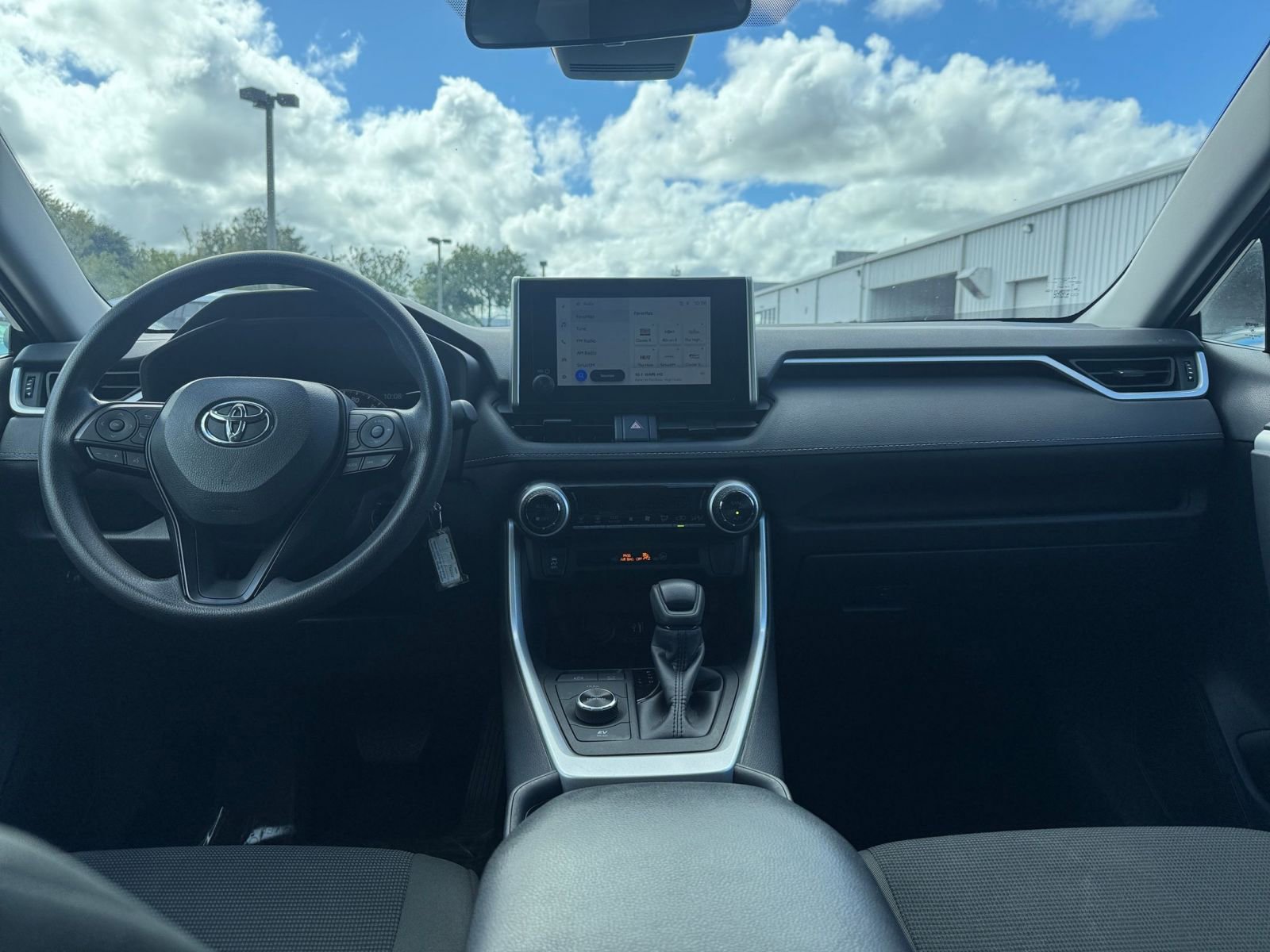 Thumbnail: 2025 Toyota RAV4 - 18