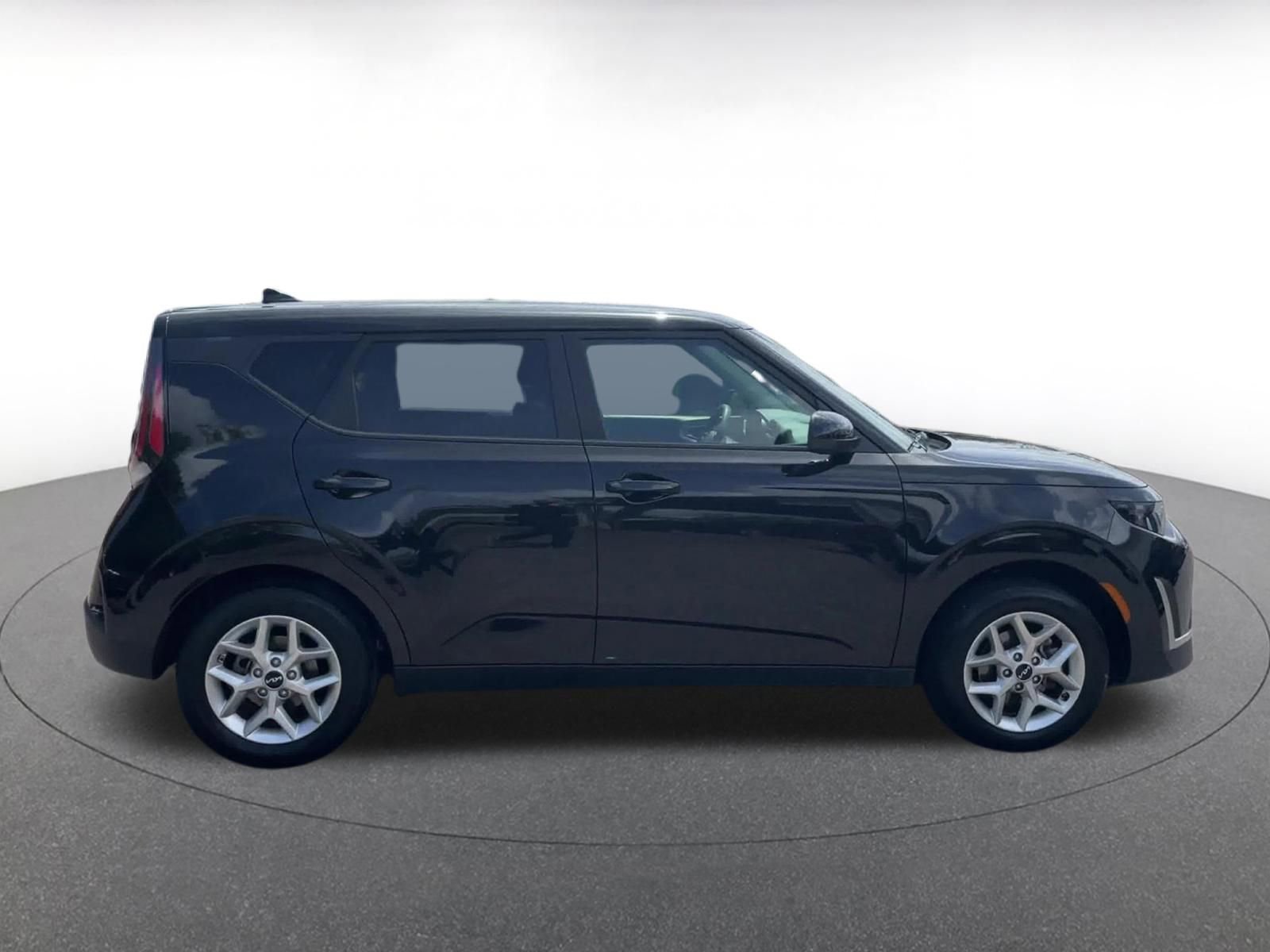 Thumbnail: 2025 Kia Soul - 16