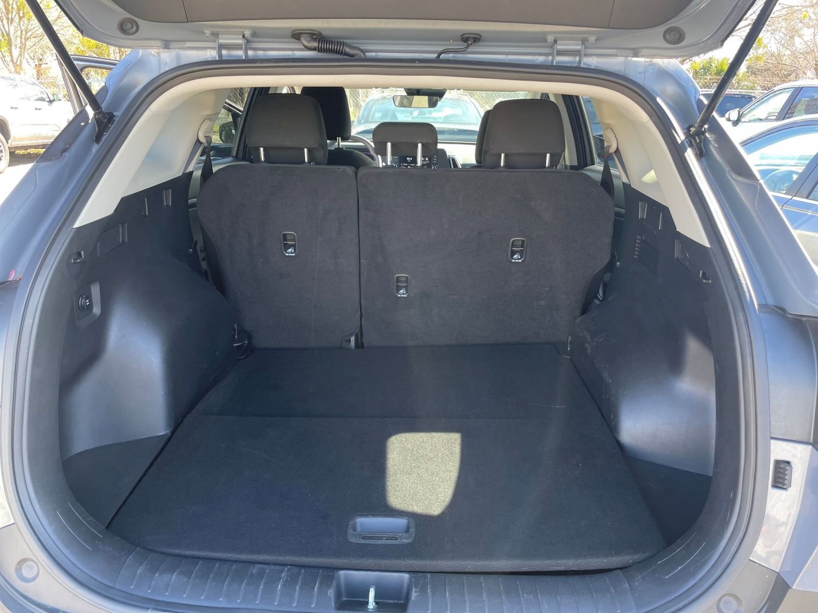 Thumbnail: 2025 Kia Sportage - 30