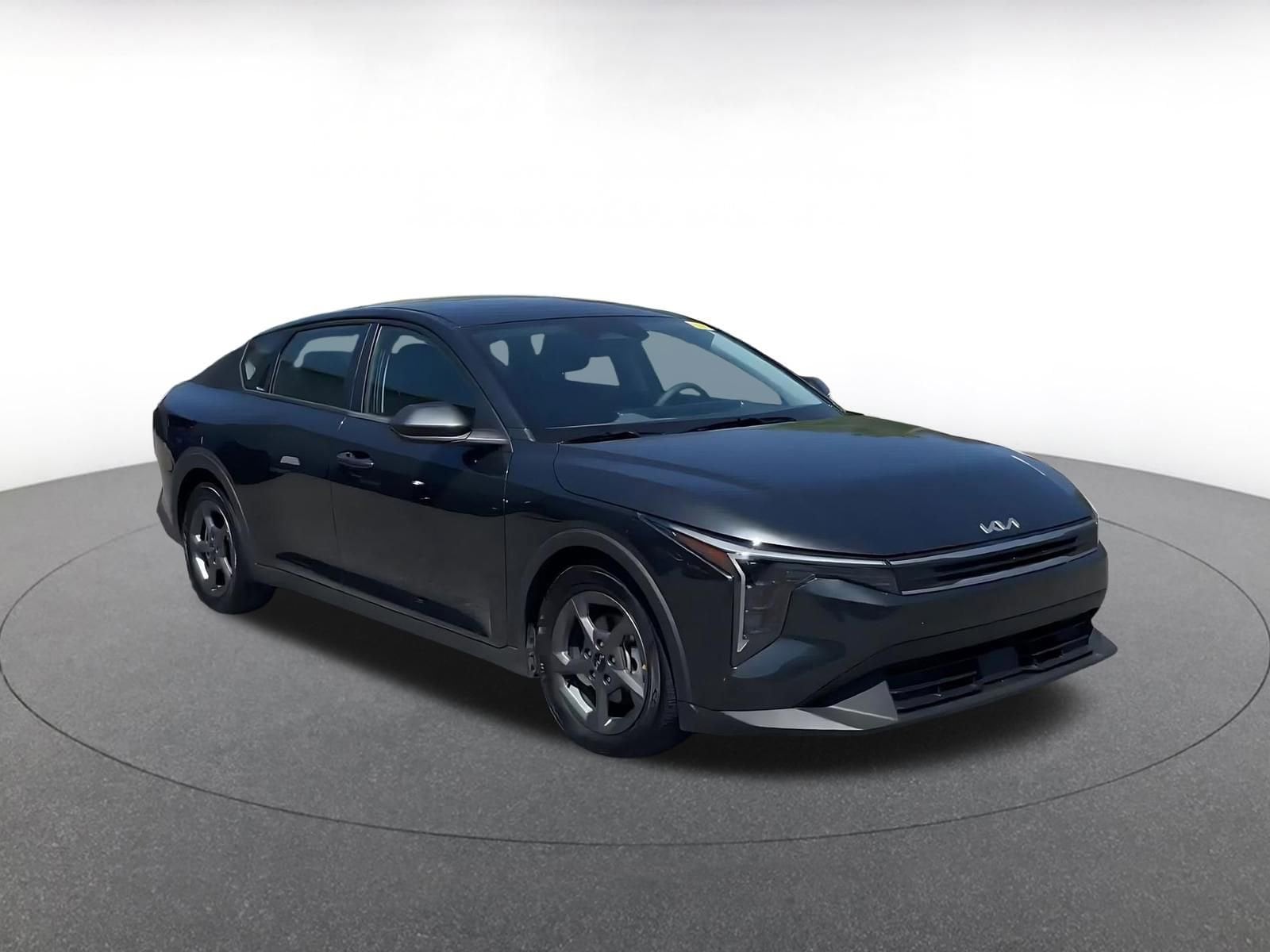 Thumbnail: 2025 Kia K4 - 2