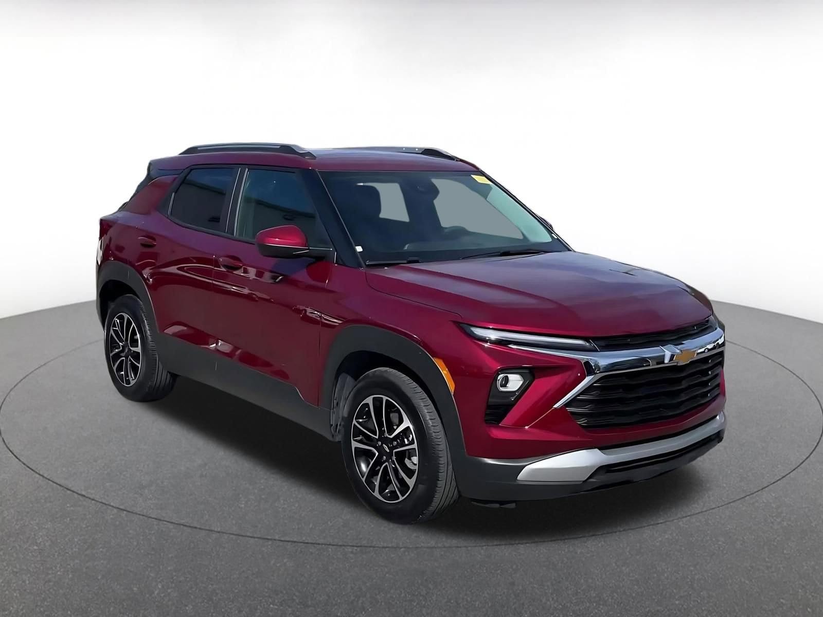 Thumbnail: 2025 Chevrolet TrailBlazer - 2