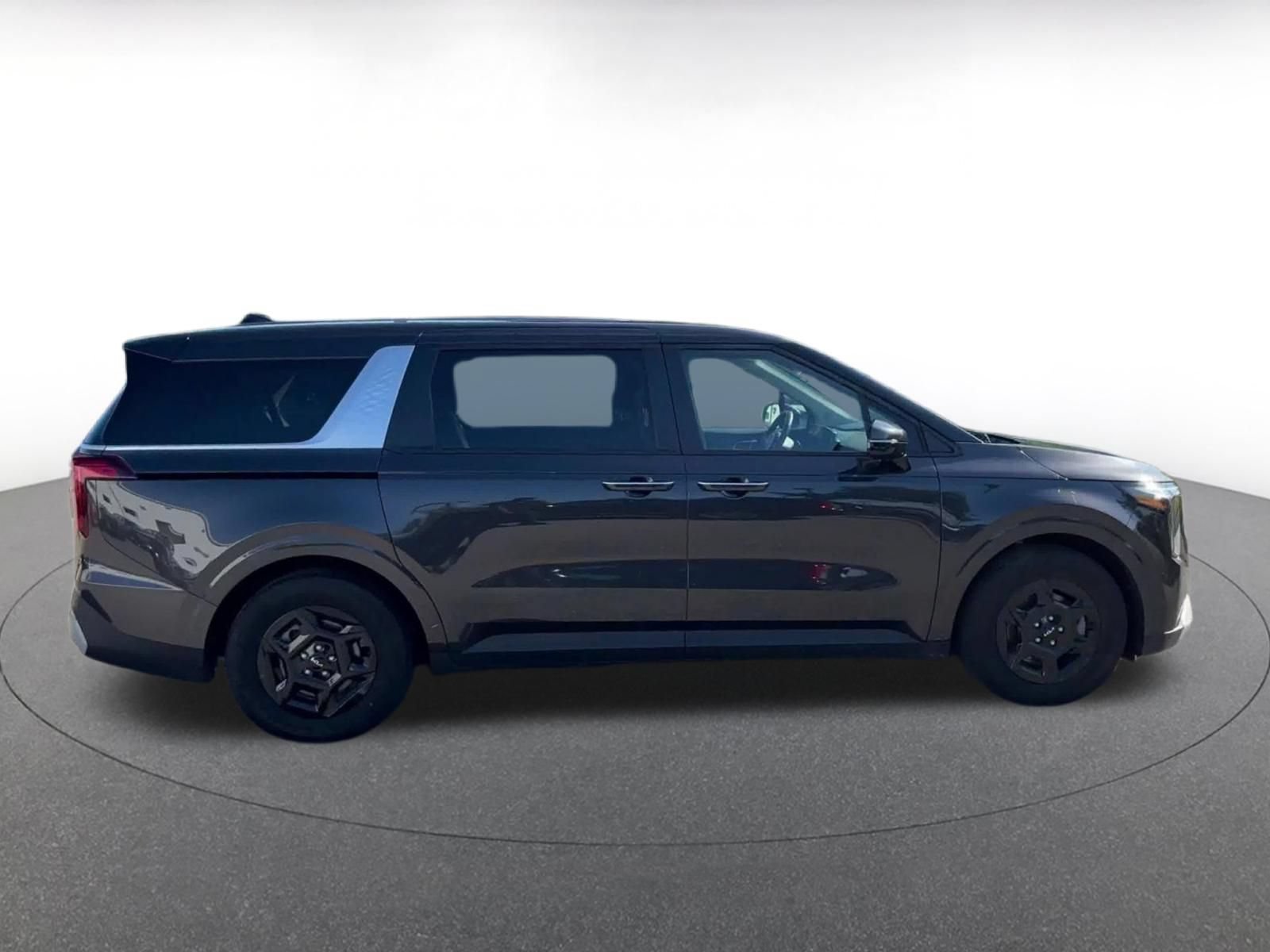 Thumbnail: 2026 Kia Carnival - 15