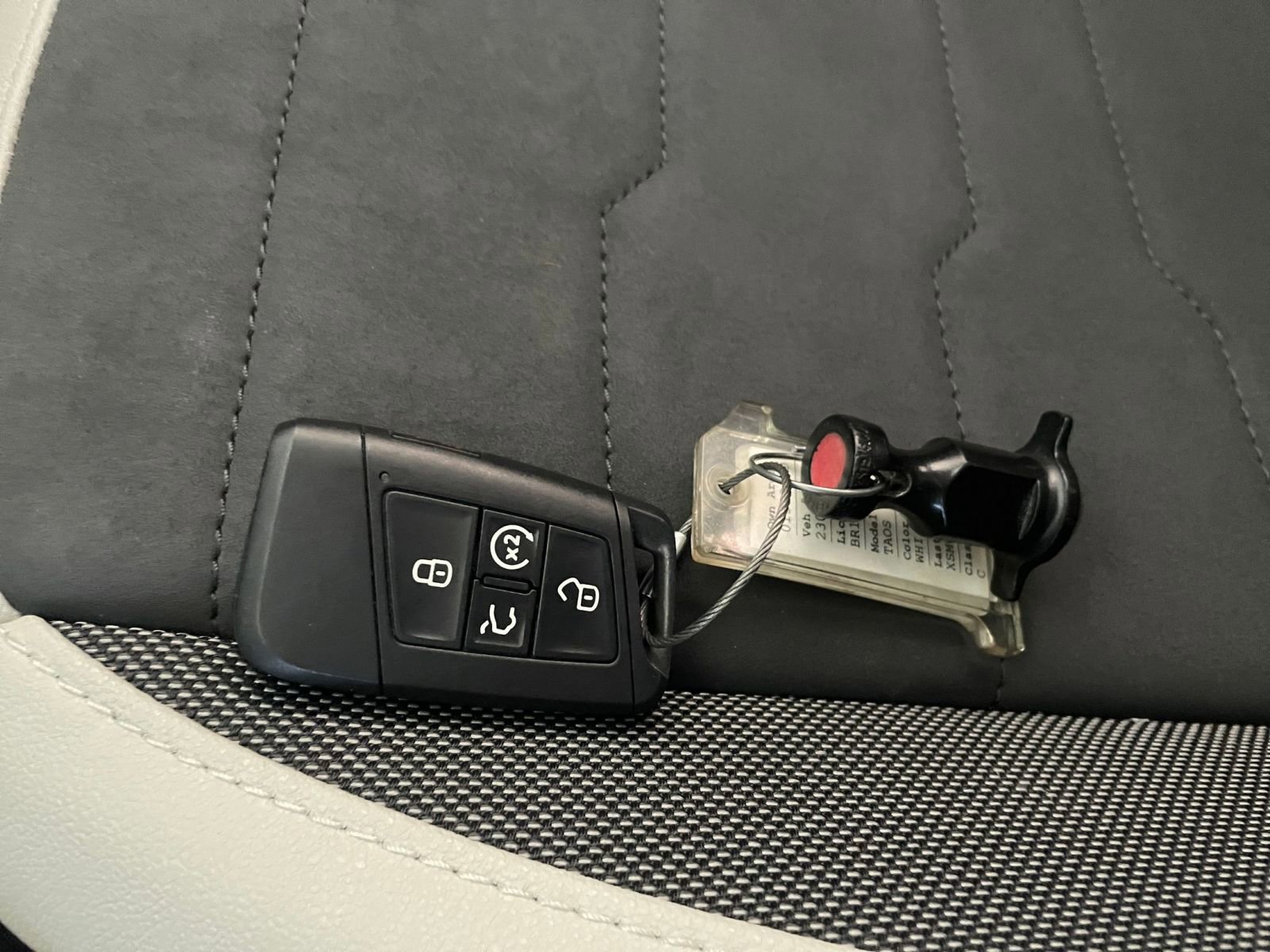 Thumbnail: 2025 Volkswagen Taos - 21