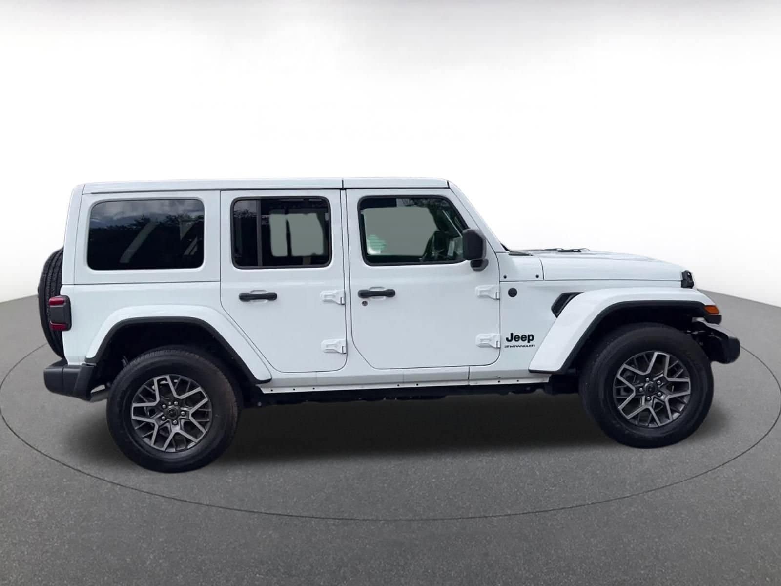 Thumbnail: 2025 Jeep Wrangler - 16