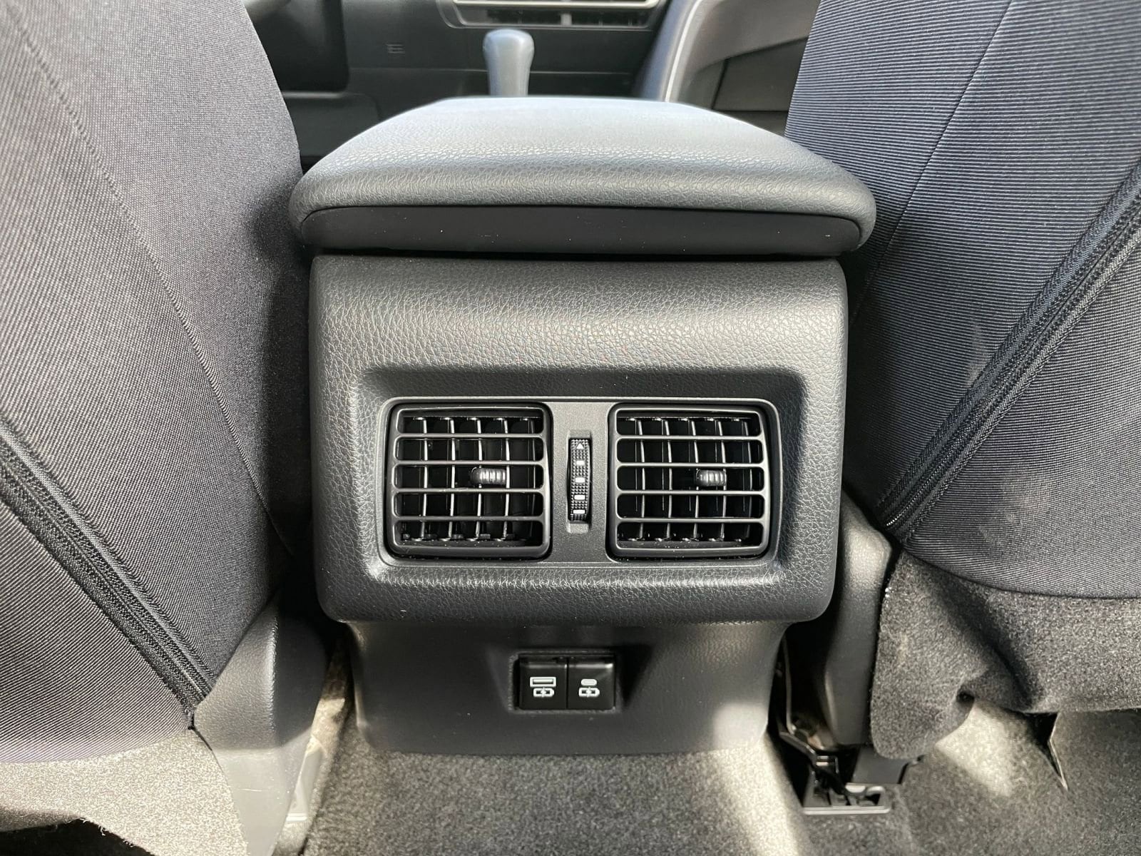 Thumbnail: 2025 Toyota Camry - 23