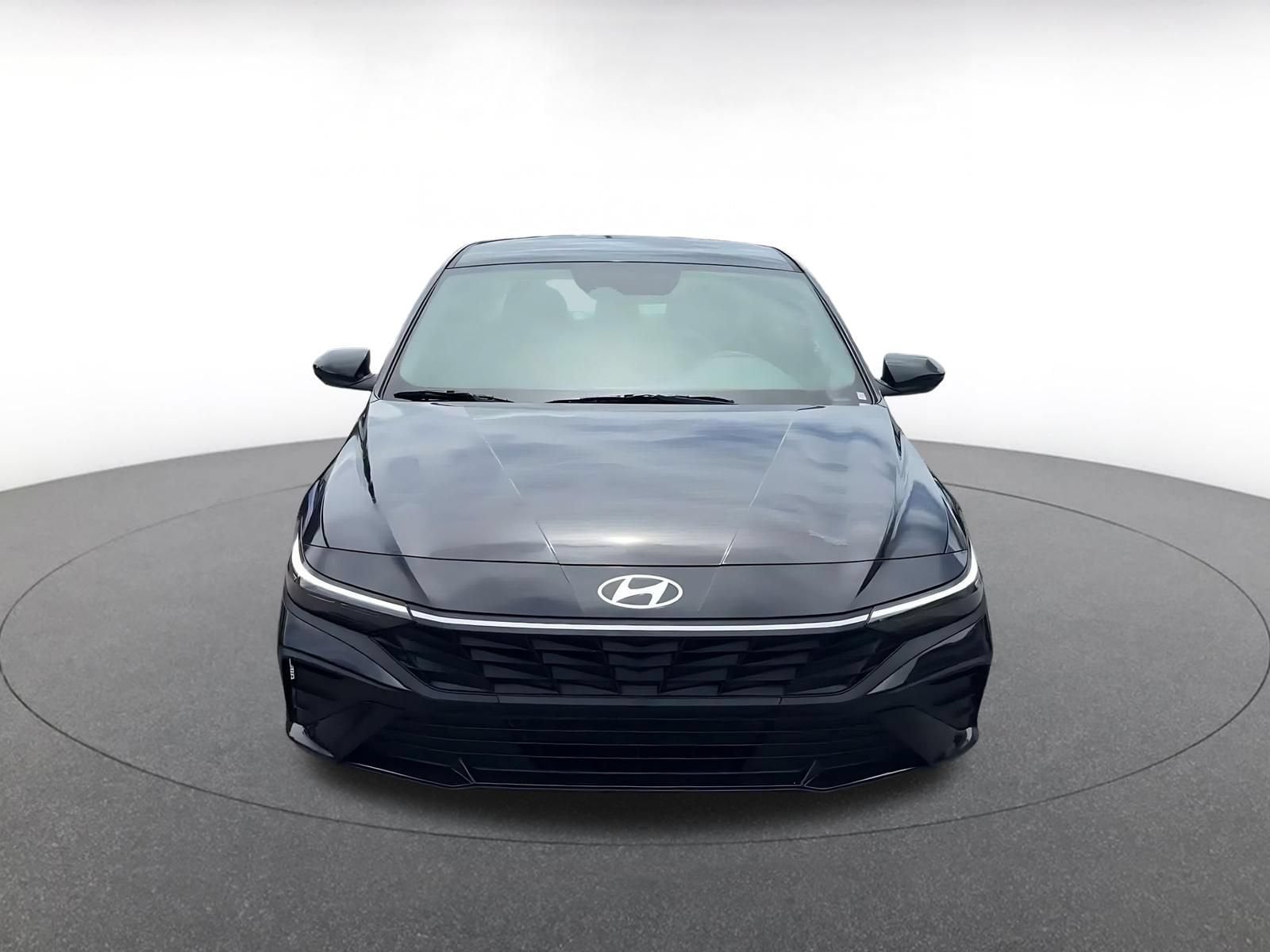 Thumbnail: 2026 Hyundai Elantra - 3