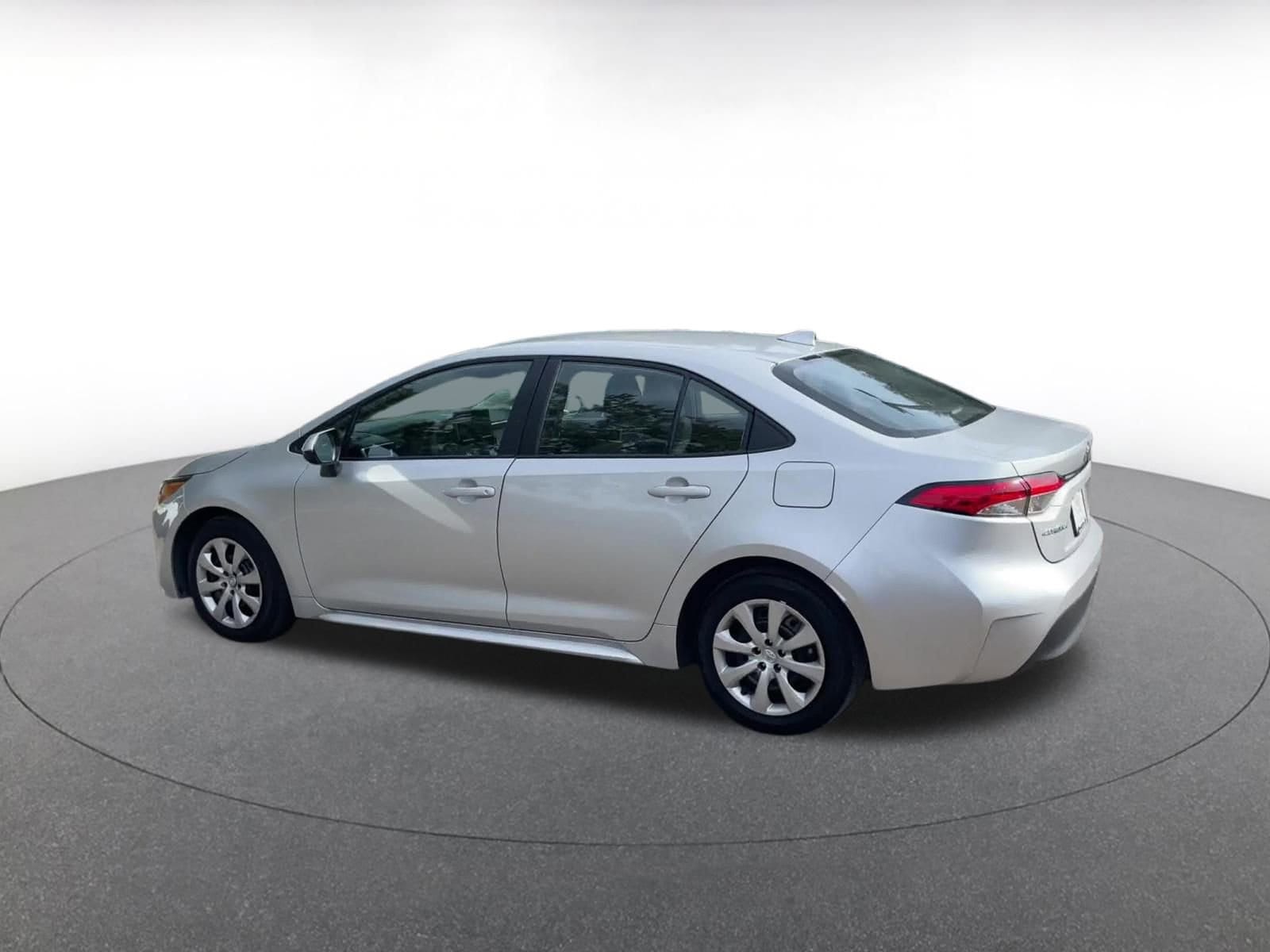 Thumbnail: 2025 Toyota Corolla - 9