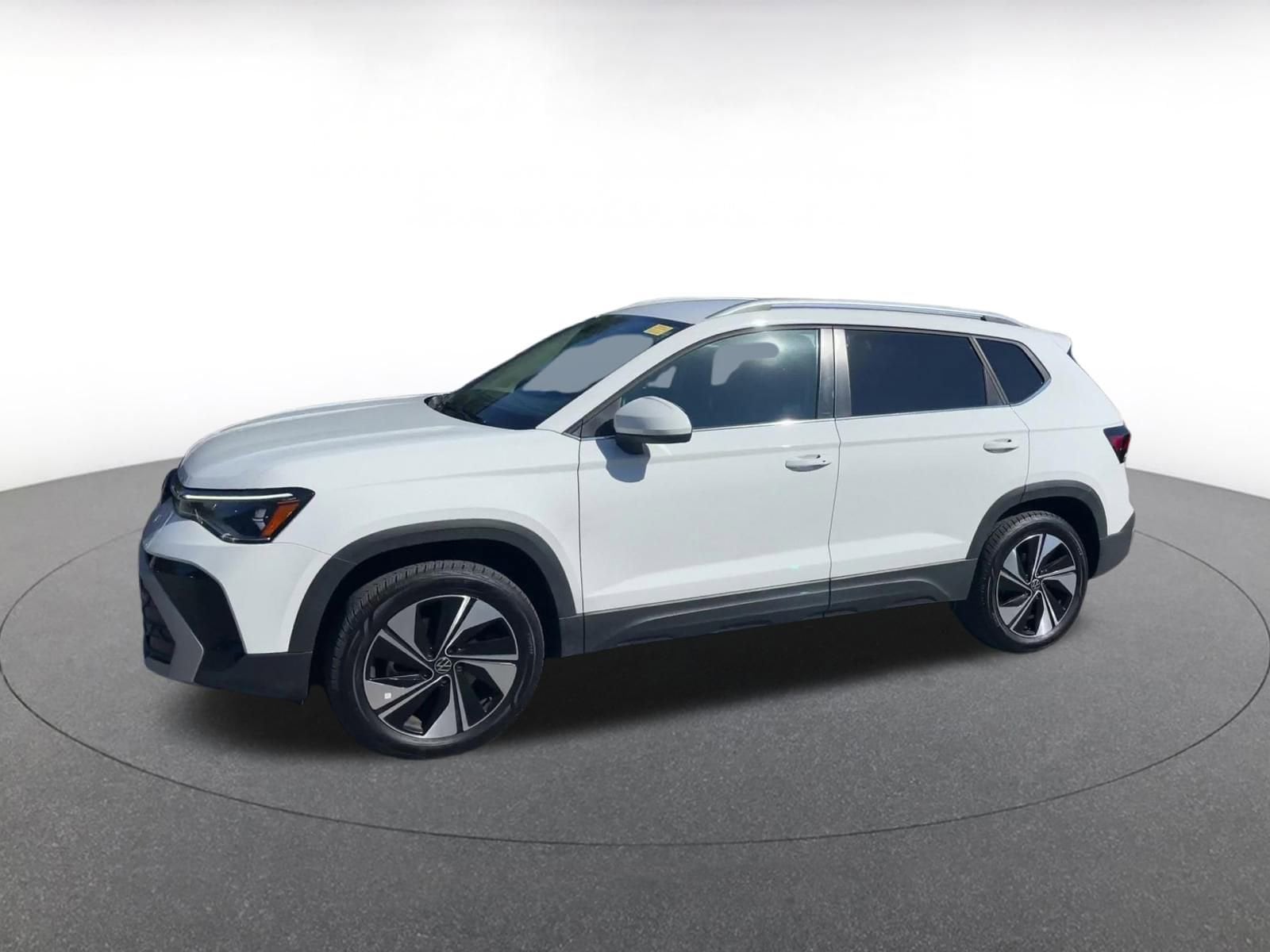 Thumbnail: 2025 Volkswagen Taos - 7