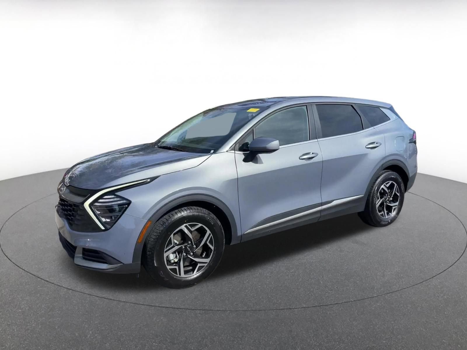 Thumbnail: 2025 Kia Sportage - 3