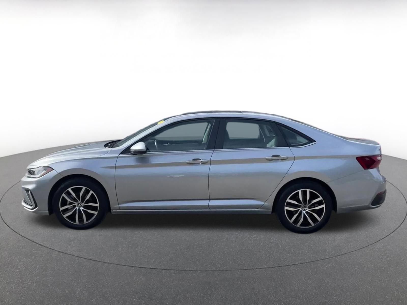 Thumbnail: 2025 Volkswagen Jetta - 8