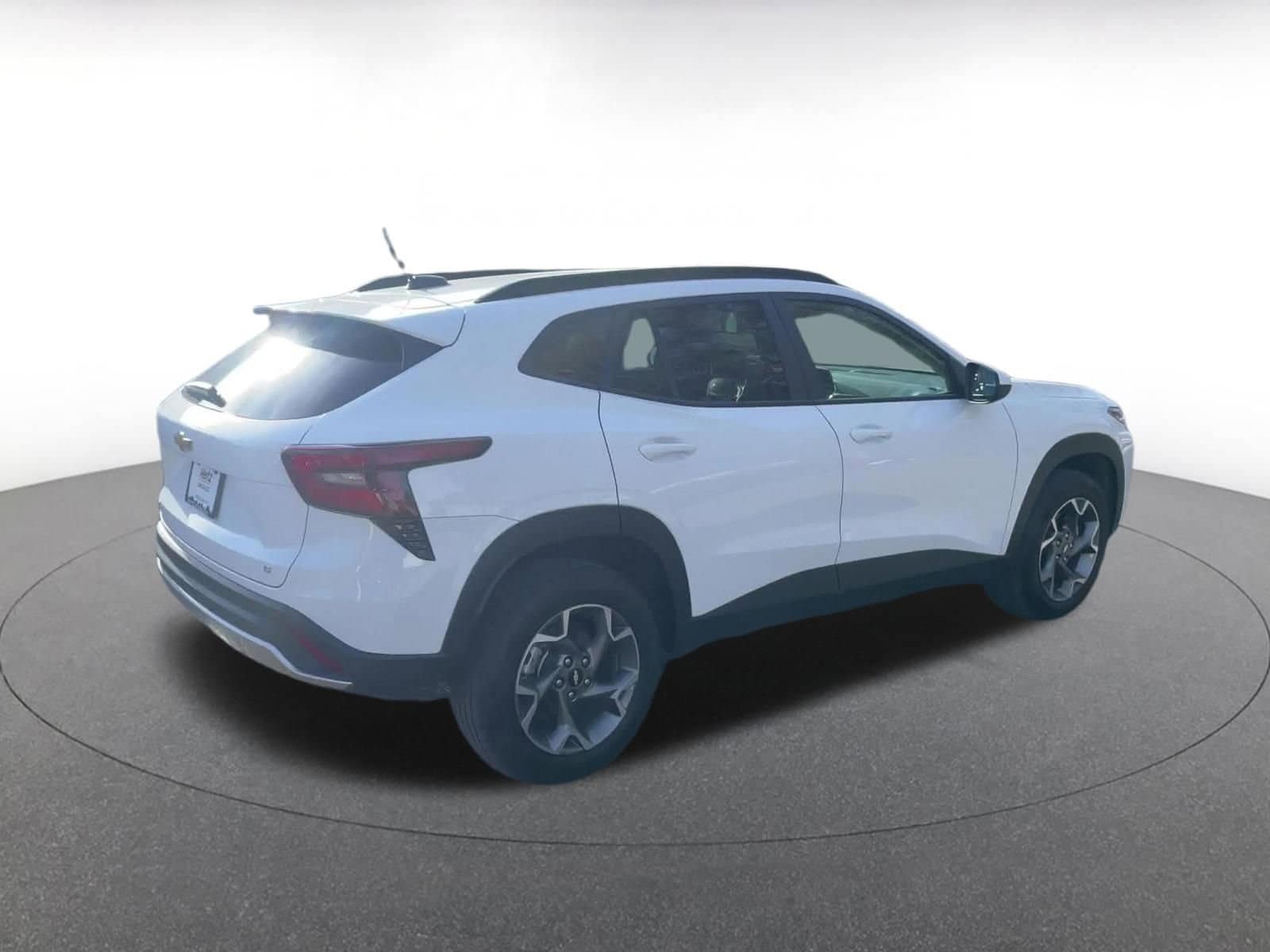 Thumbnail: 2025 Chevrolet Trax - 14