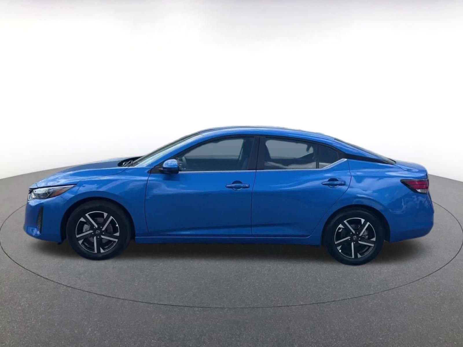 Thumbnail: 2025 Nissan Sentra - 8